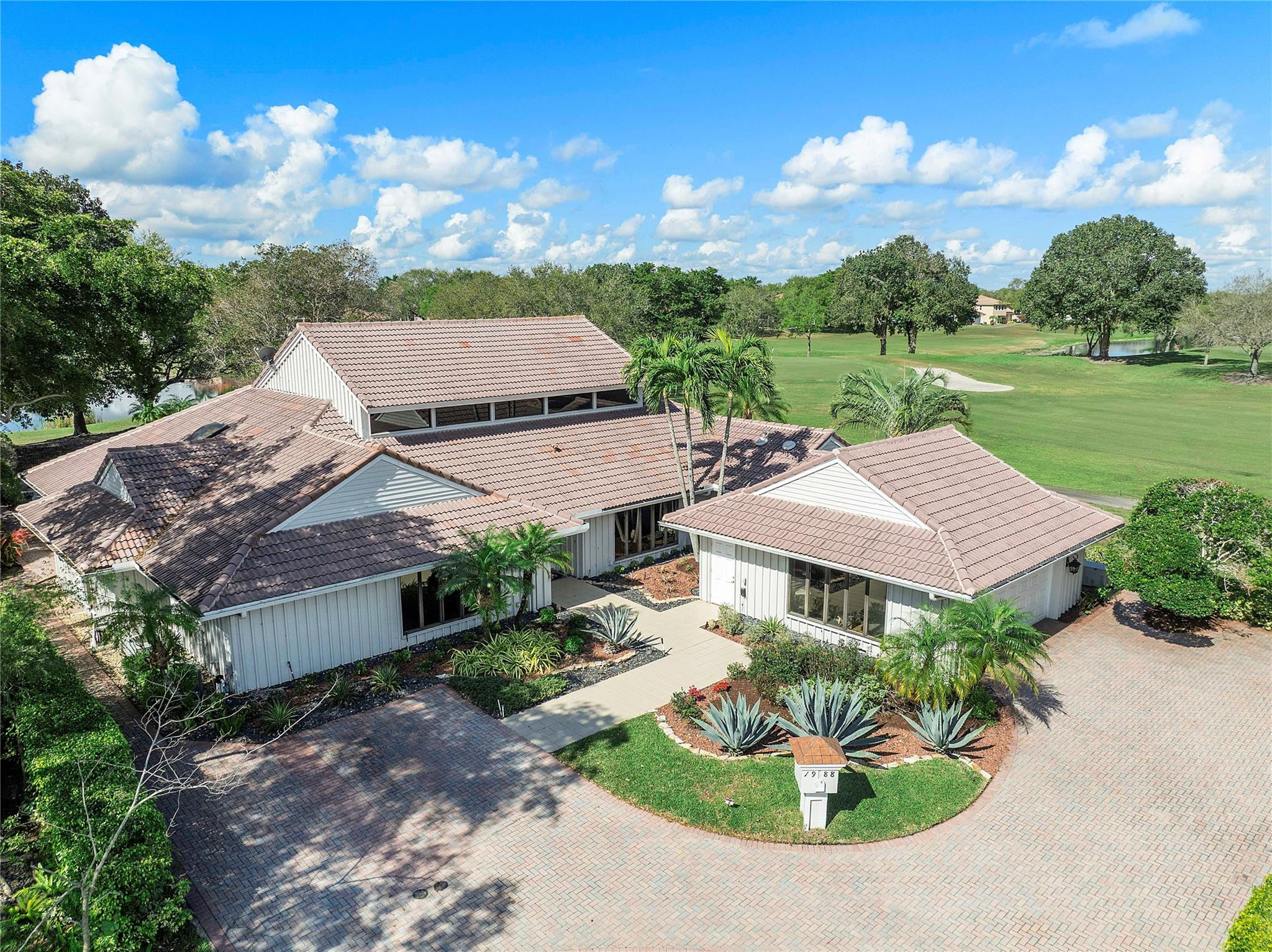 1988 Colonial Drive
