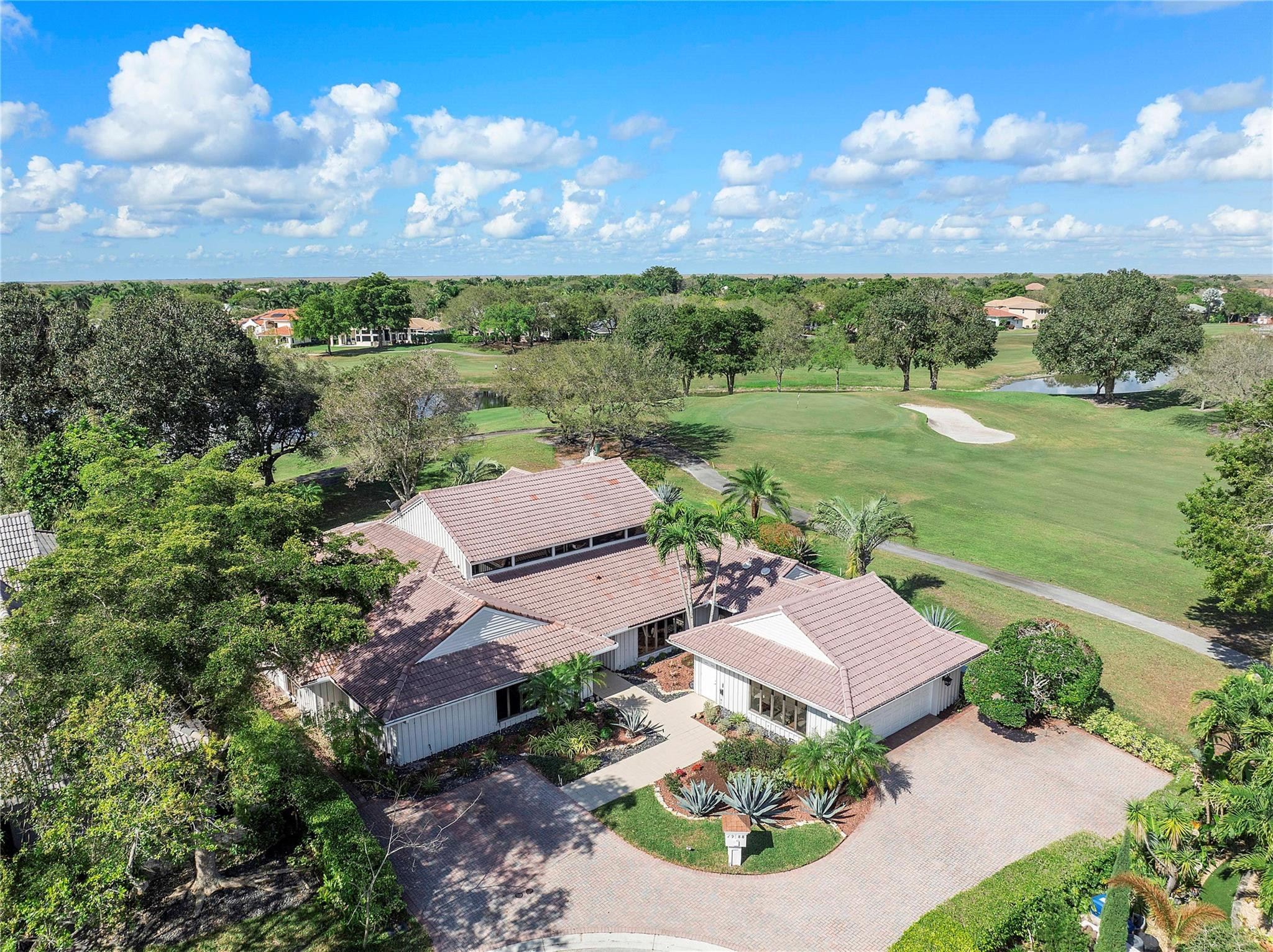 1988 Colonial Drive