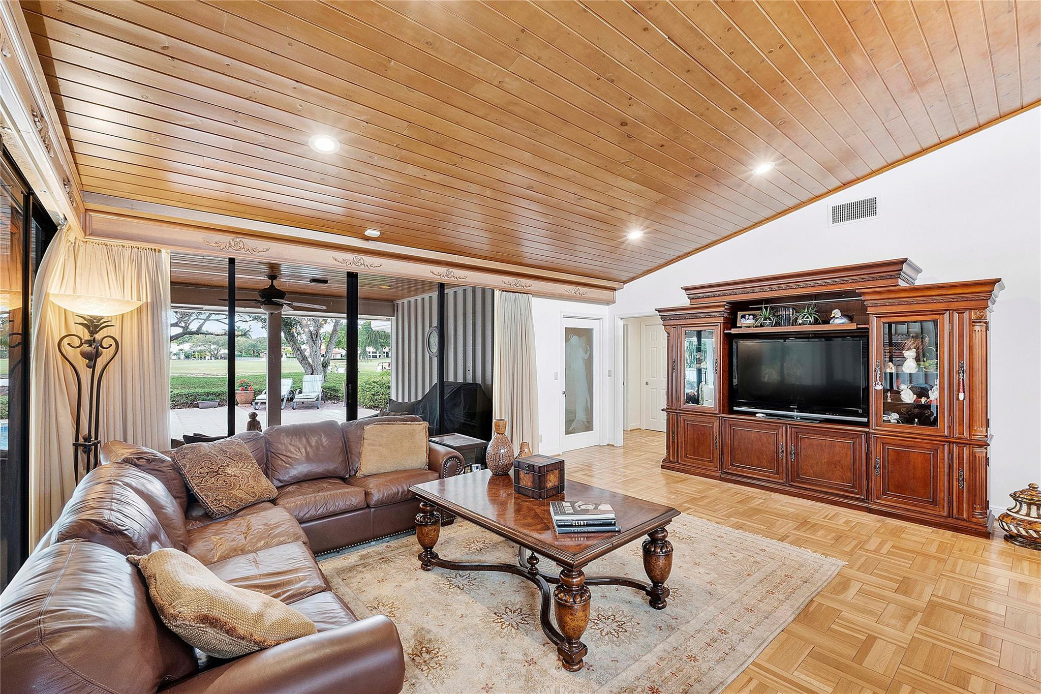 1988 Colonial Drive