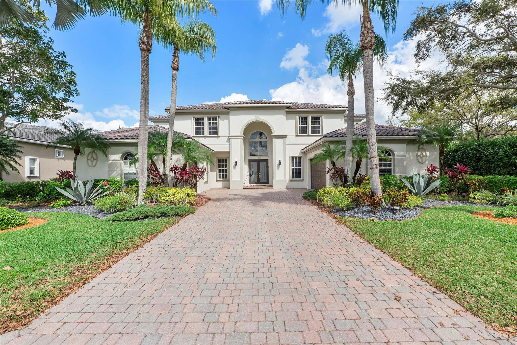 11815 NW 10th Place