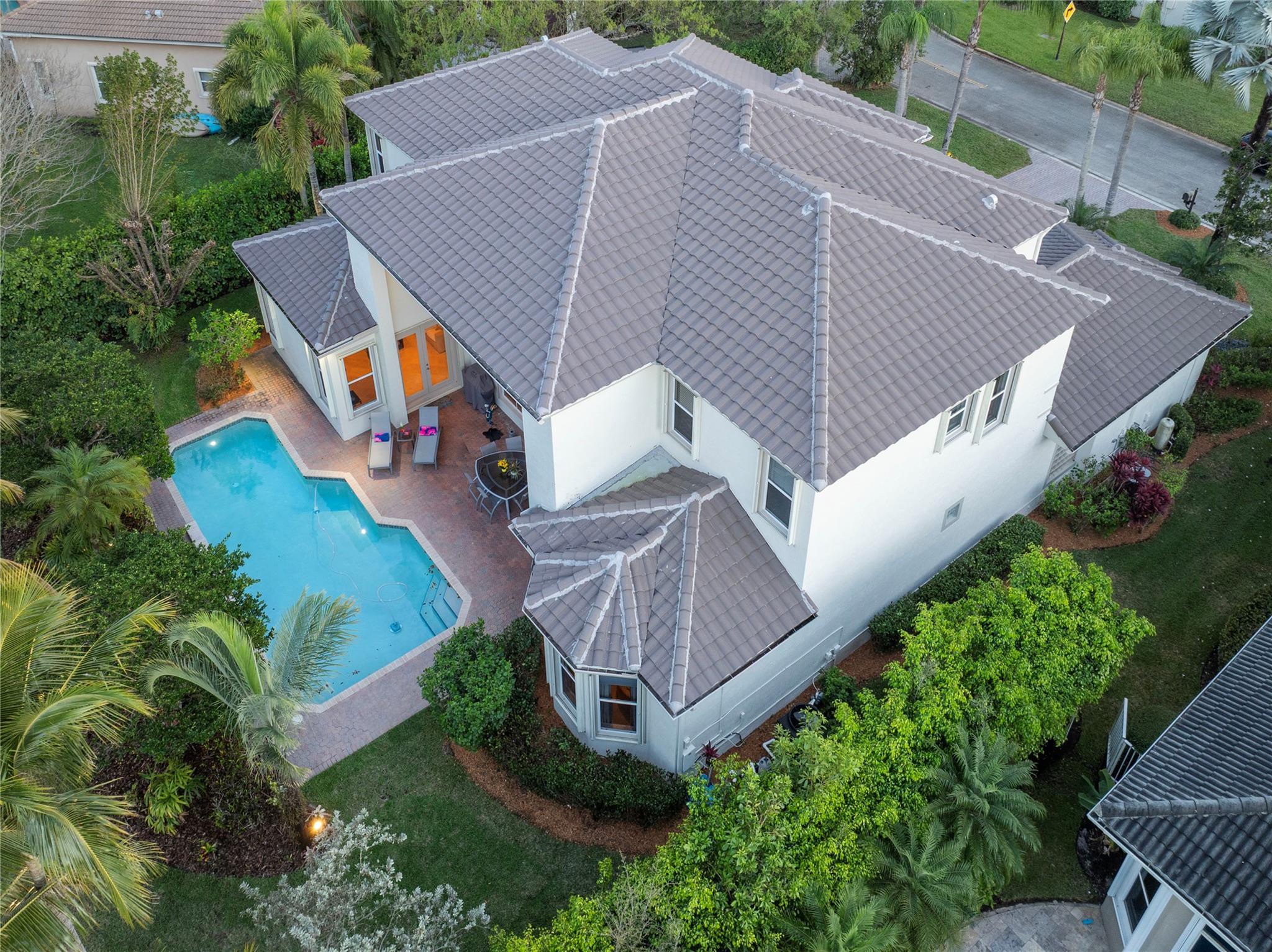 11815 NW 10th Place