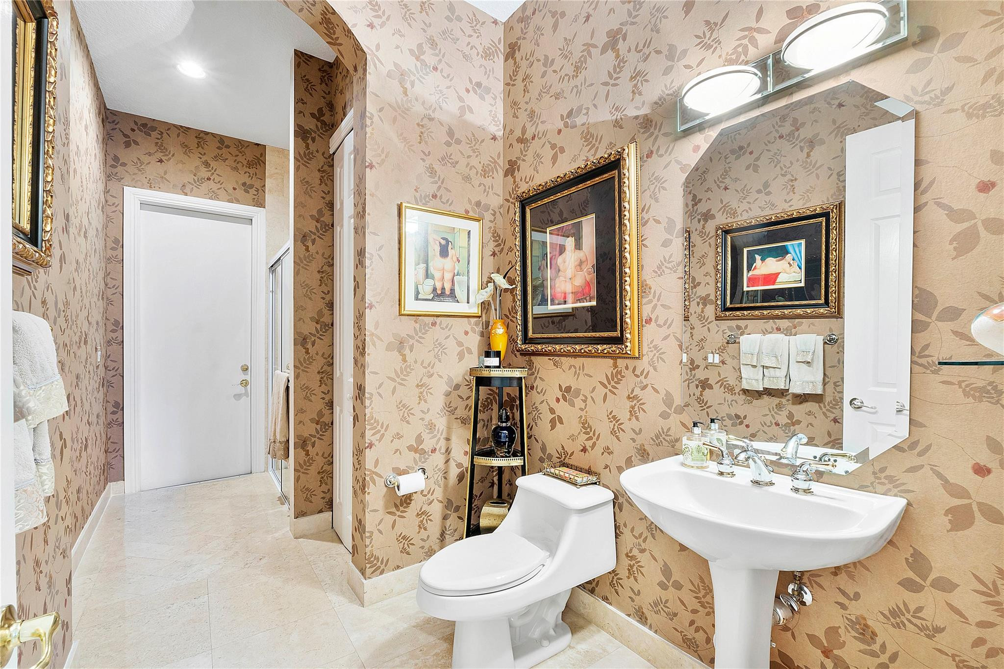 11815 NW 10th Place
