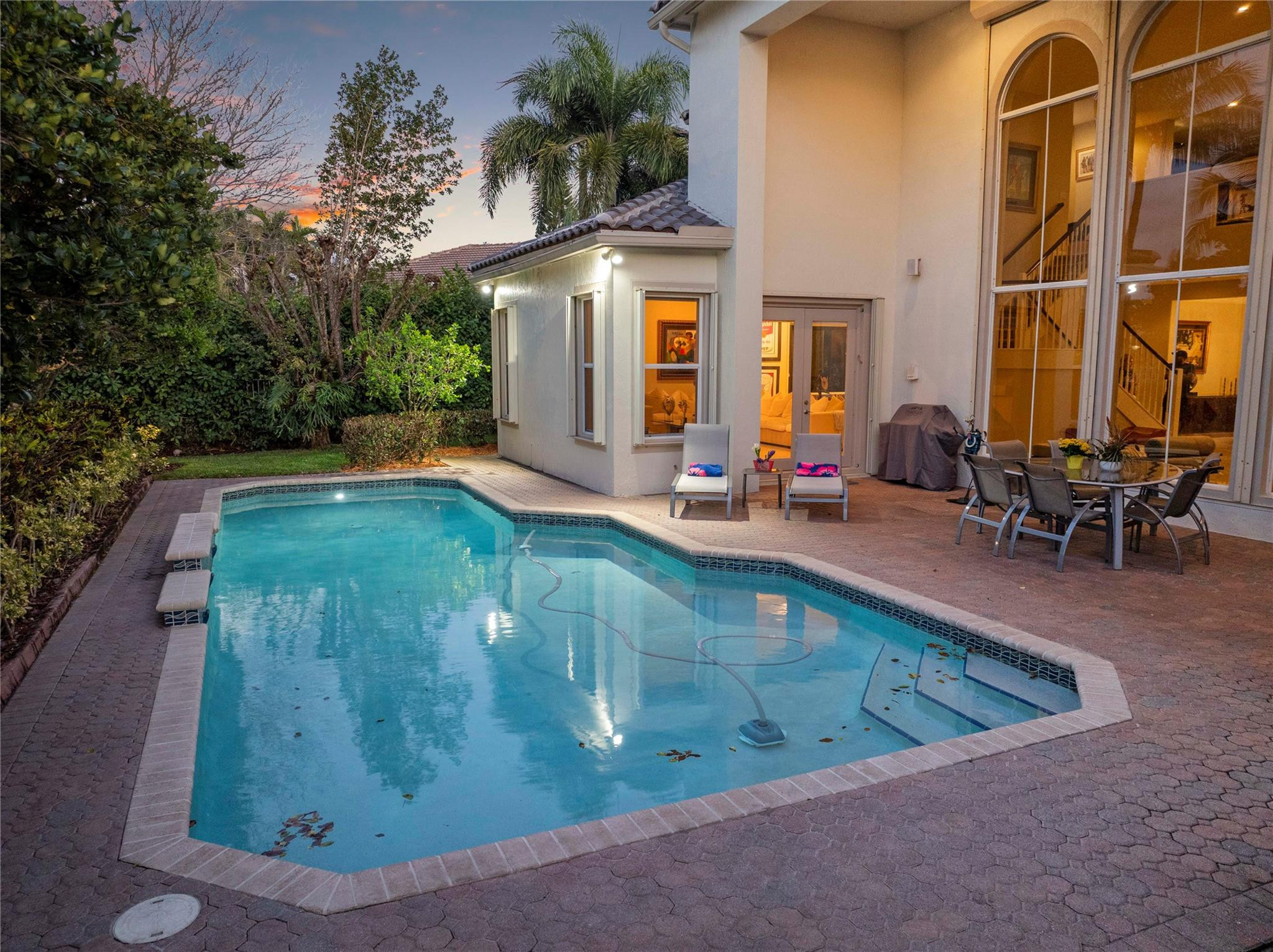 11815 NW 10th Place