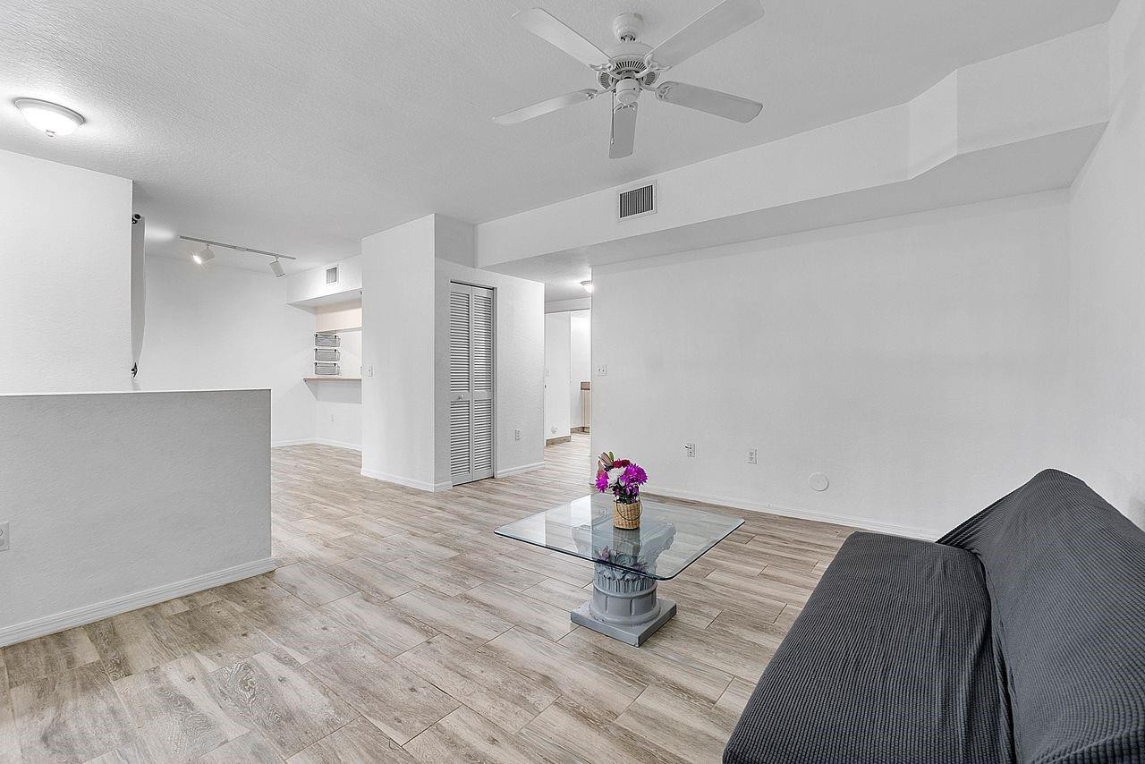 6440 W Sample Road 6440