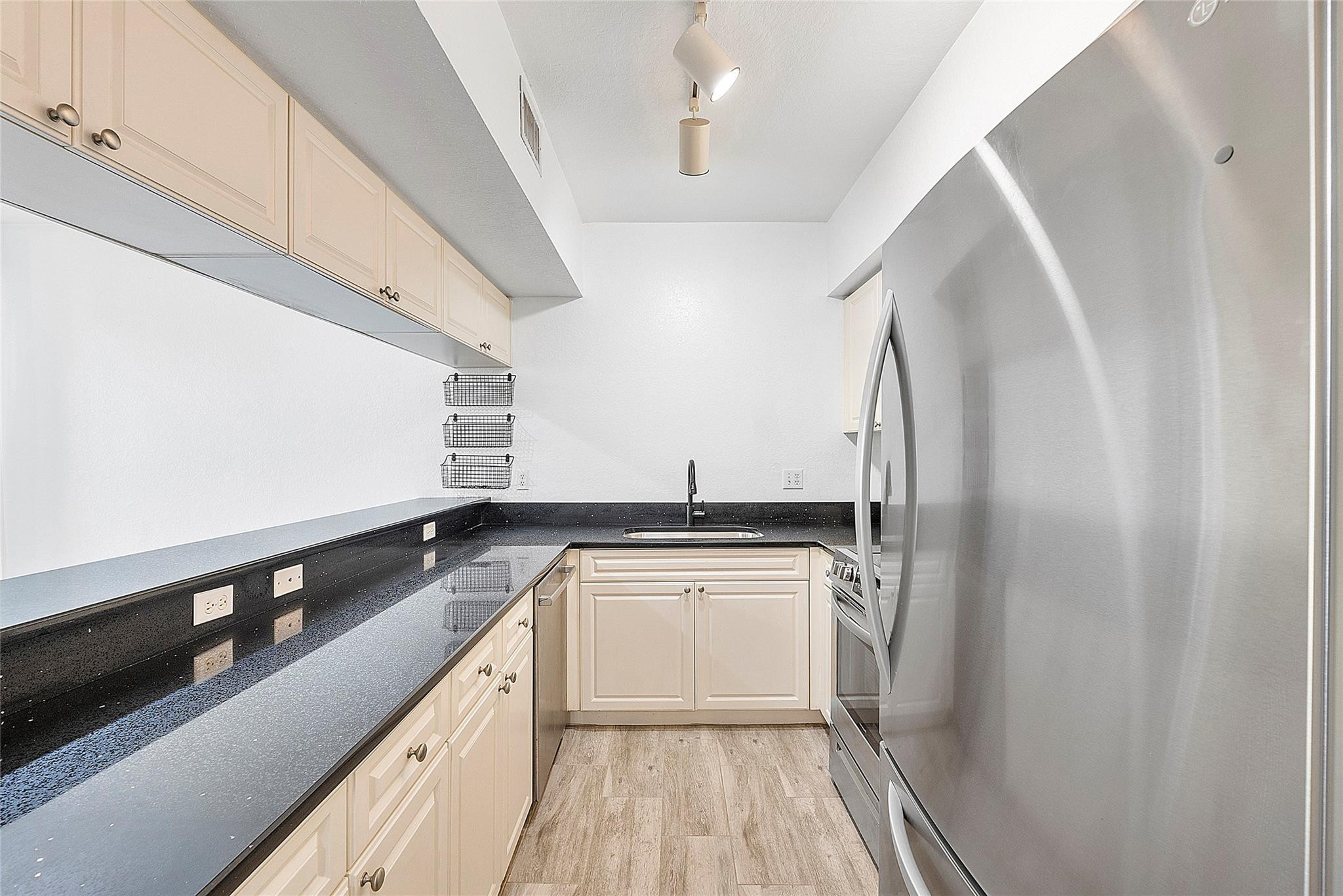 6440 W Sample Road 6440