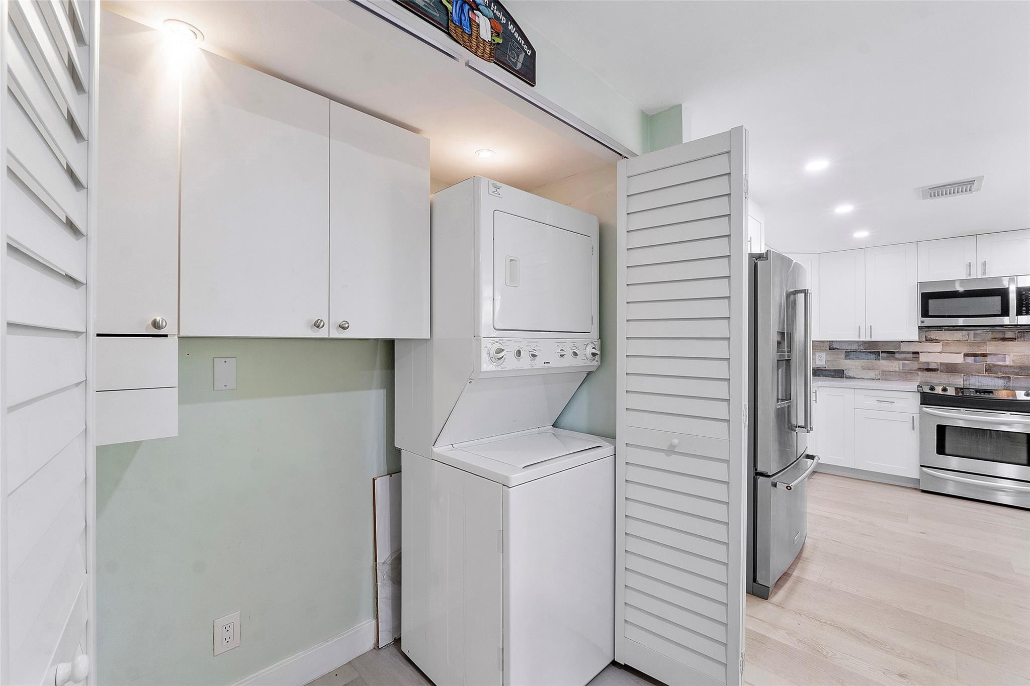 4261 W Palm Aire Drive 203