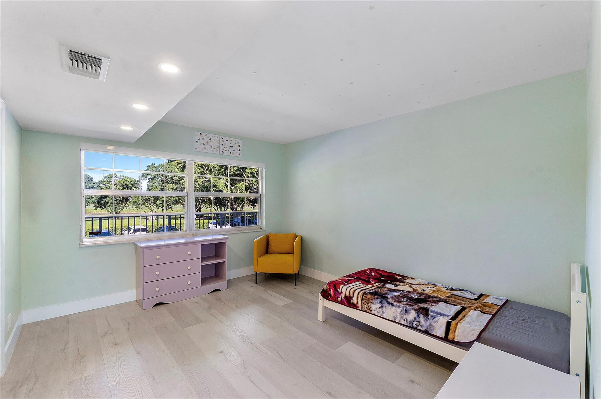 4261 W Palm Aire Drive 203