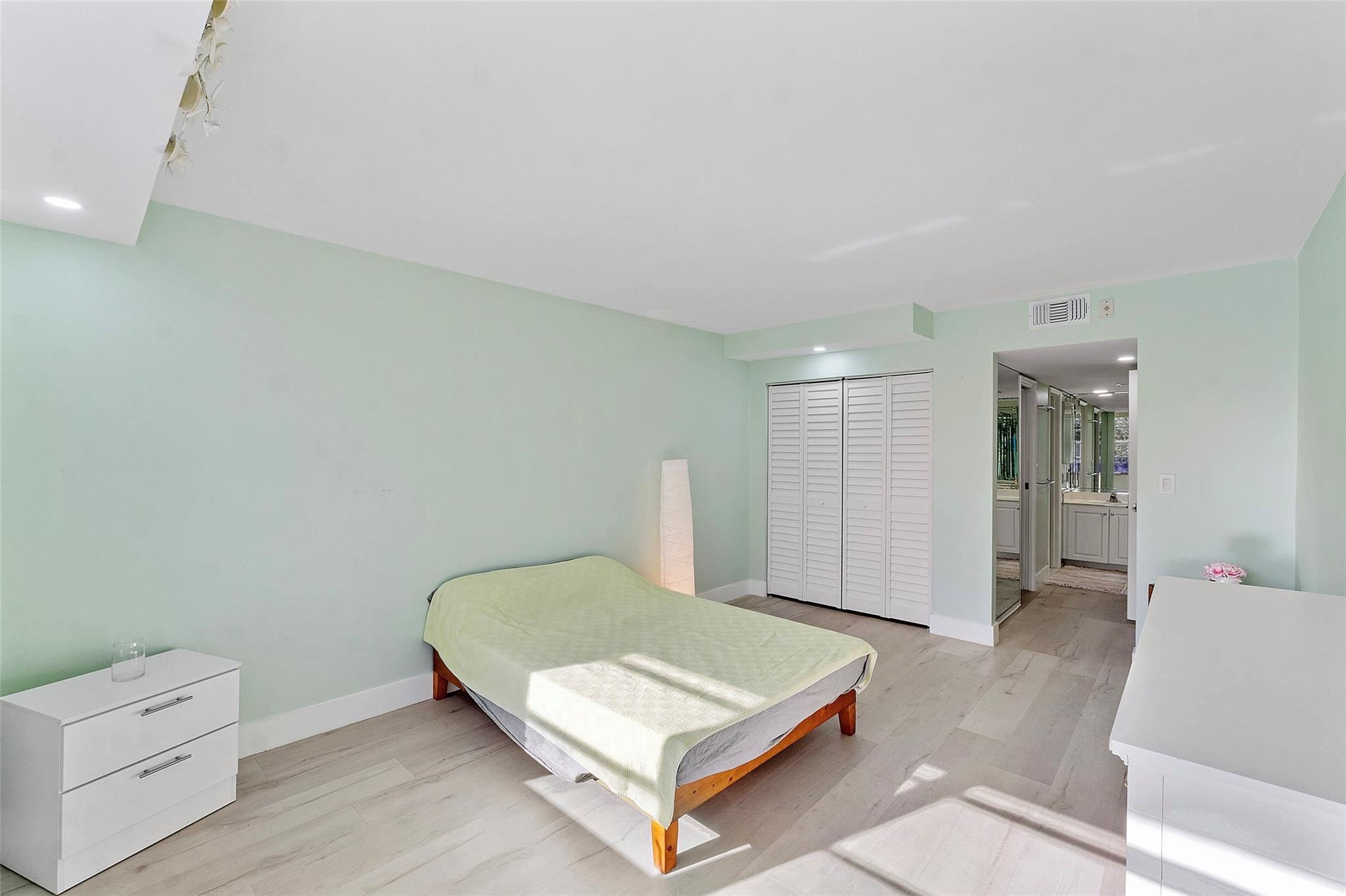 4261 W Palm Aire Drive 203