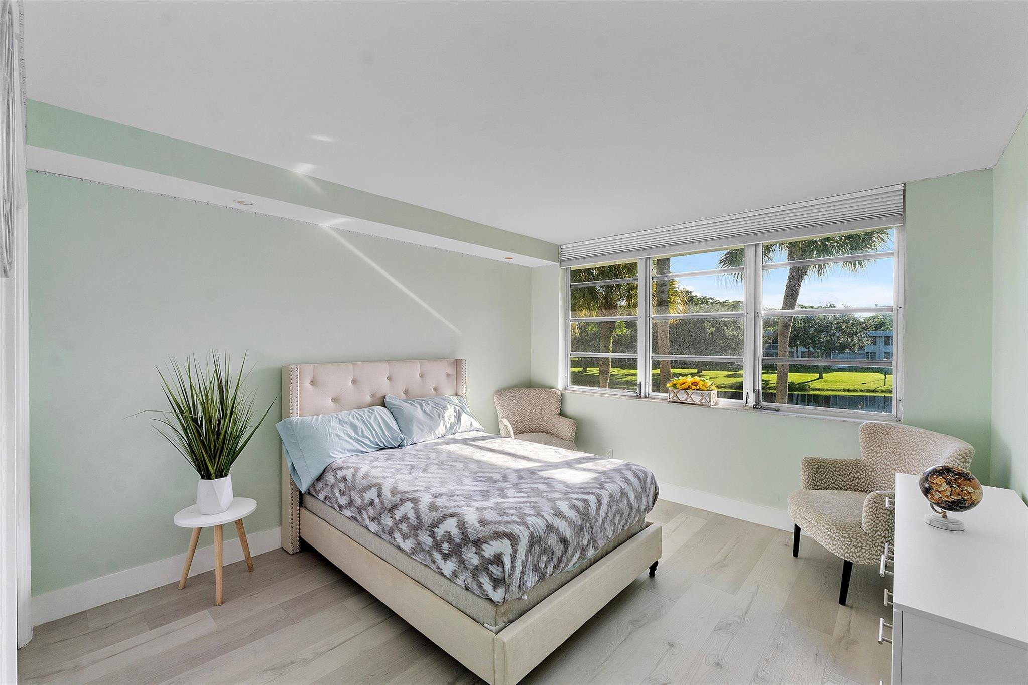 4261 W Palm Aire Drive 203