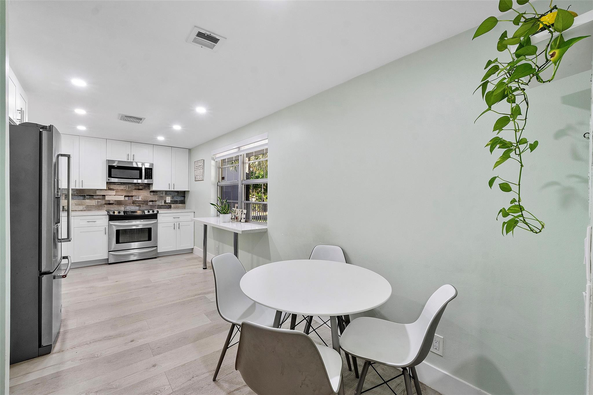 4261 W Palm Aire Drive 203