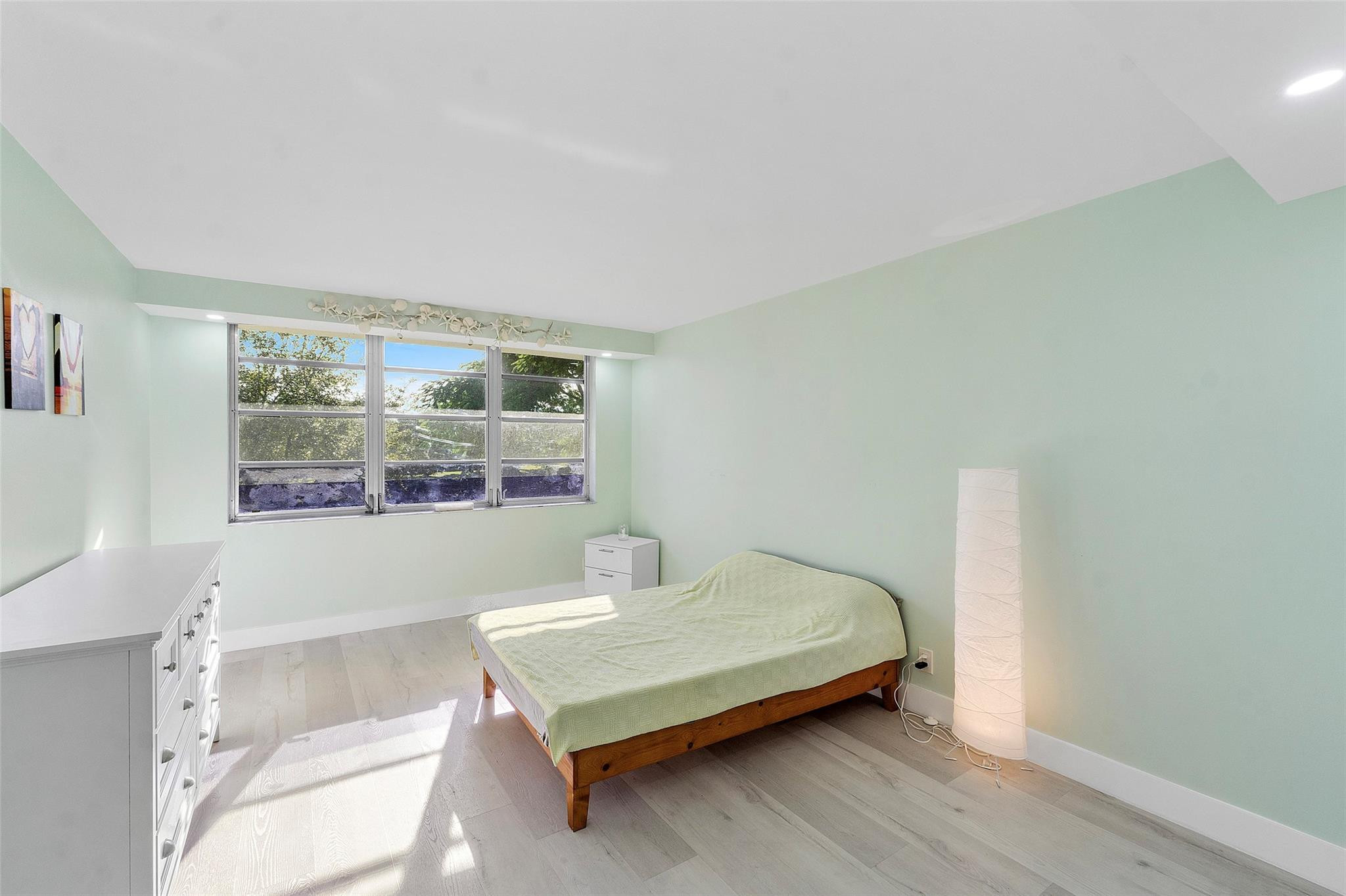 4261 W Palm Aire Drive 203