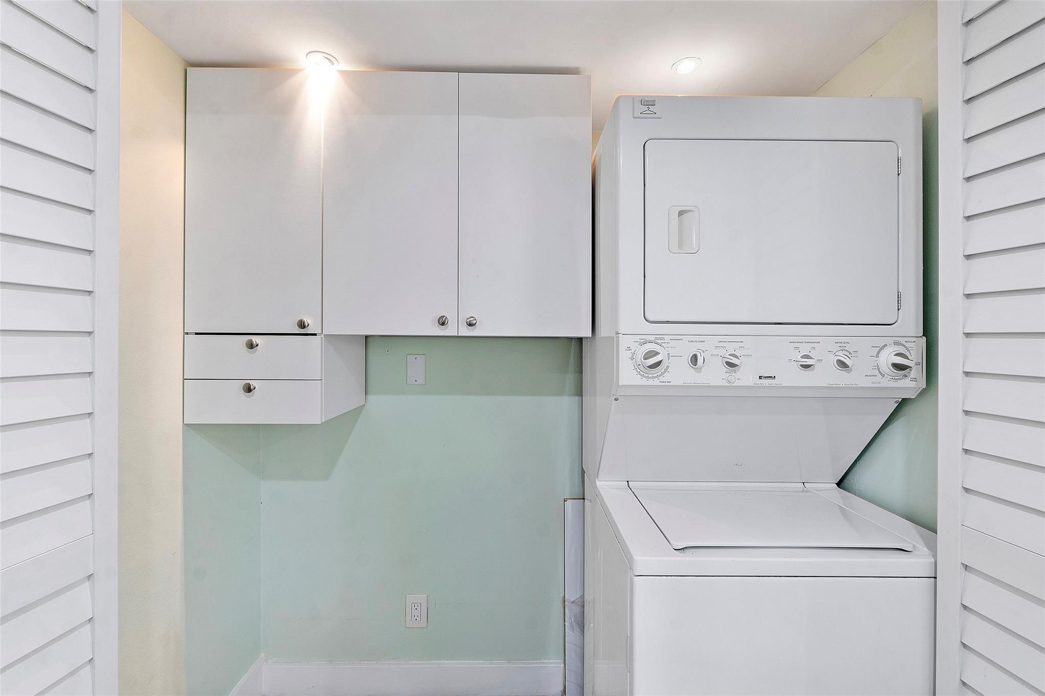 4261 W Palm Aire Drive 203