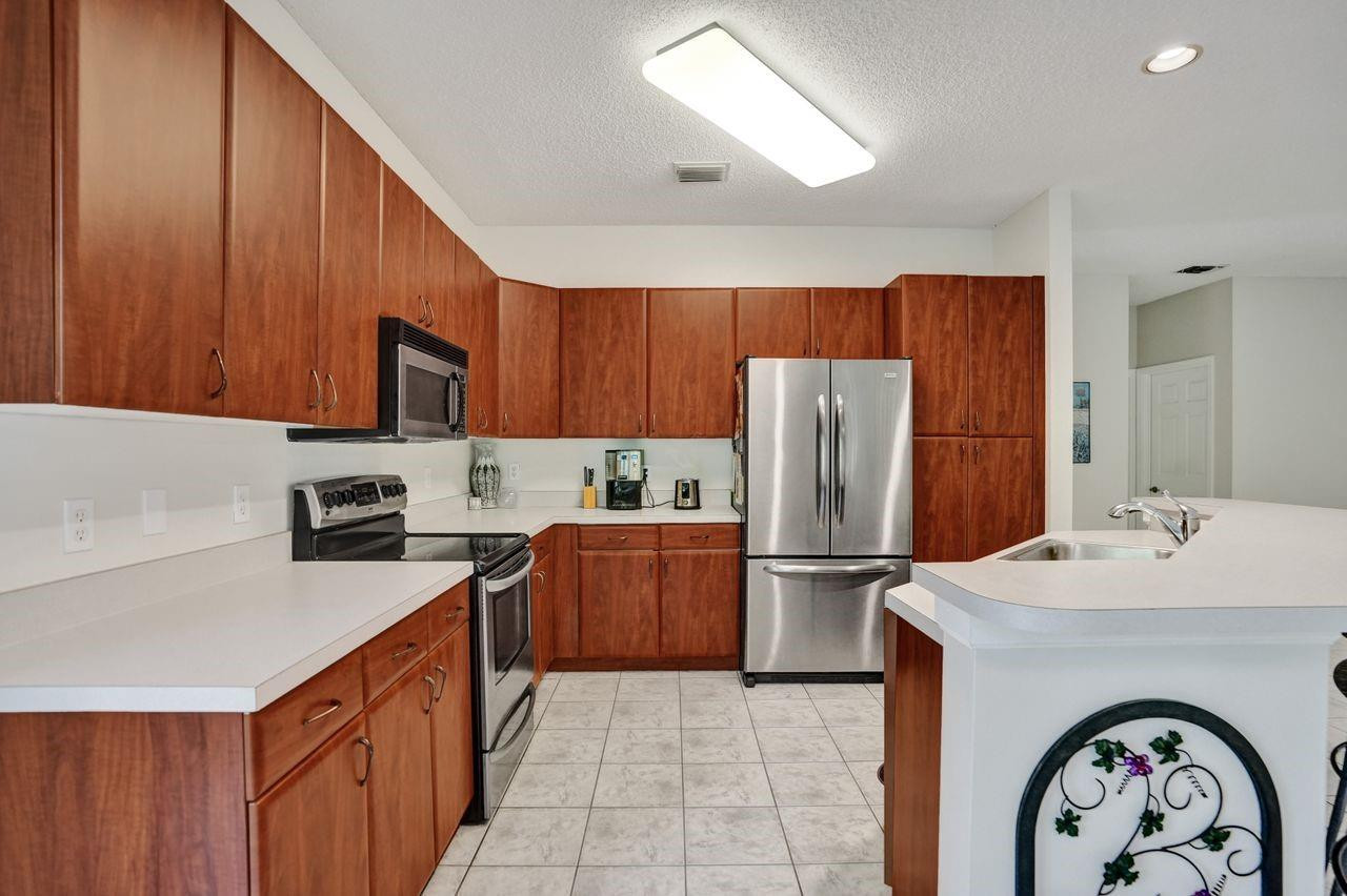 5438 NW 106th Drive