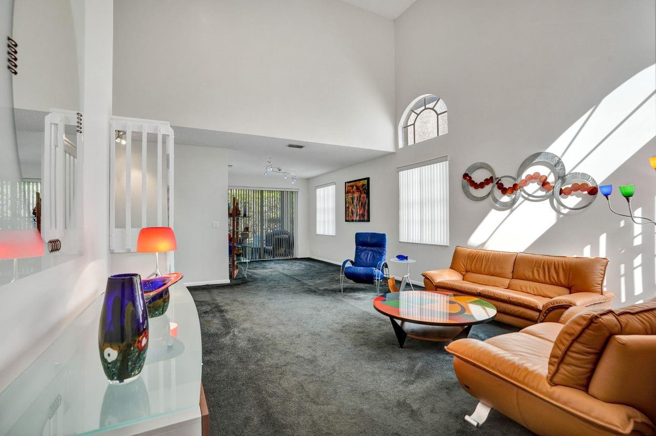 5438 NW 106th Drive