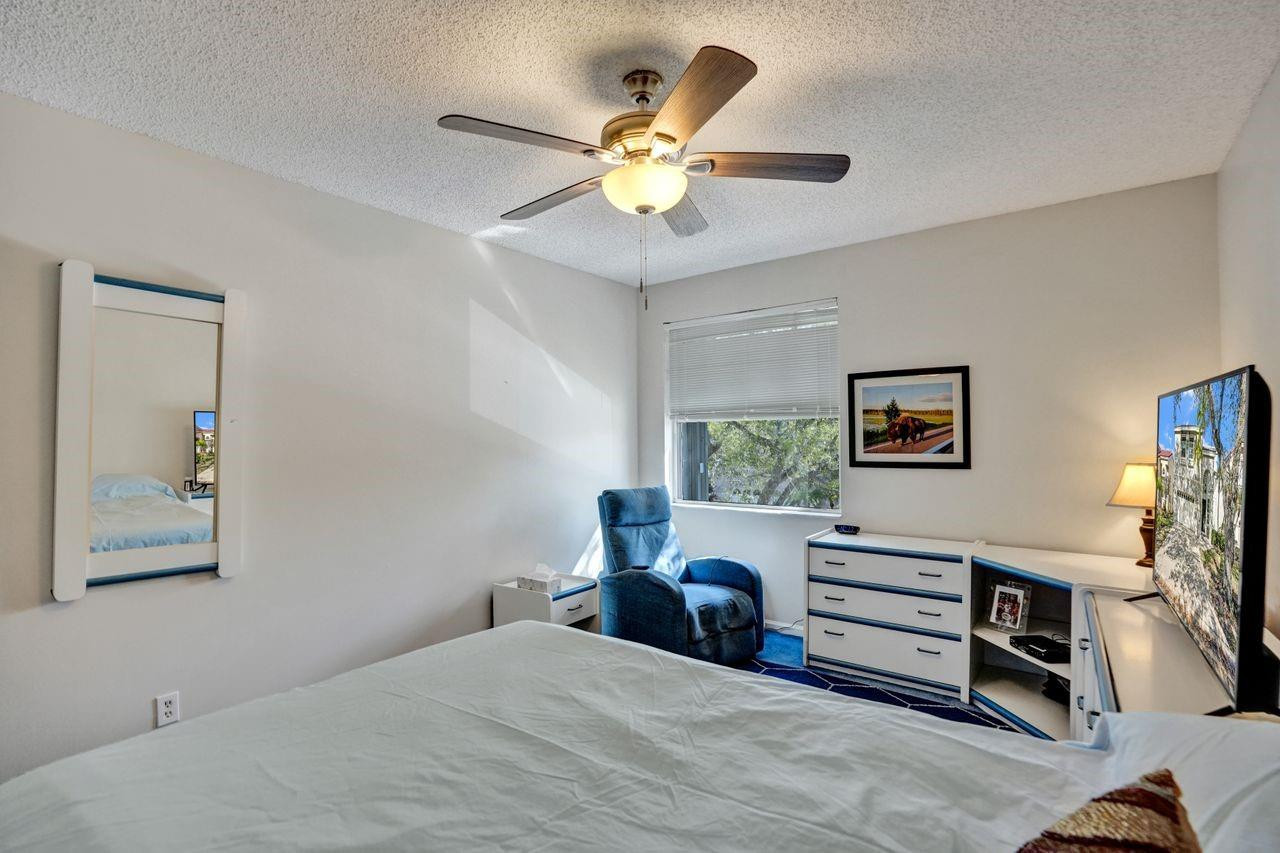 5438 NW 106th Drive