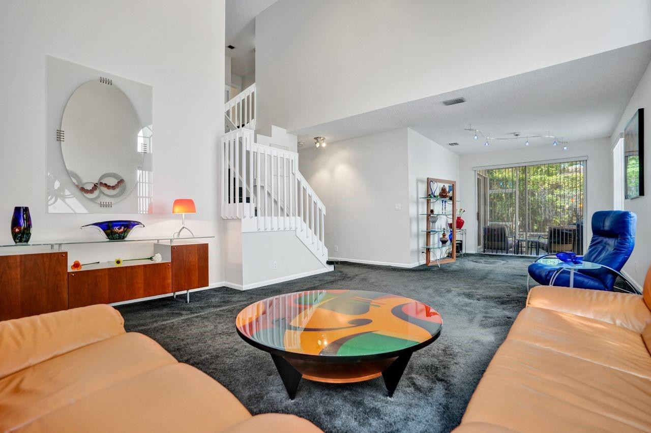 5438 NW 106th Drive