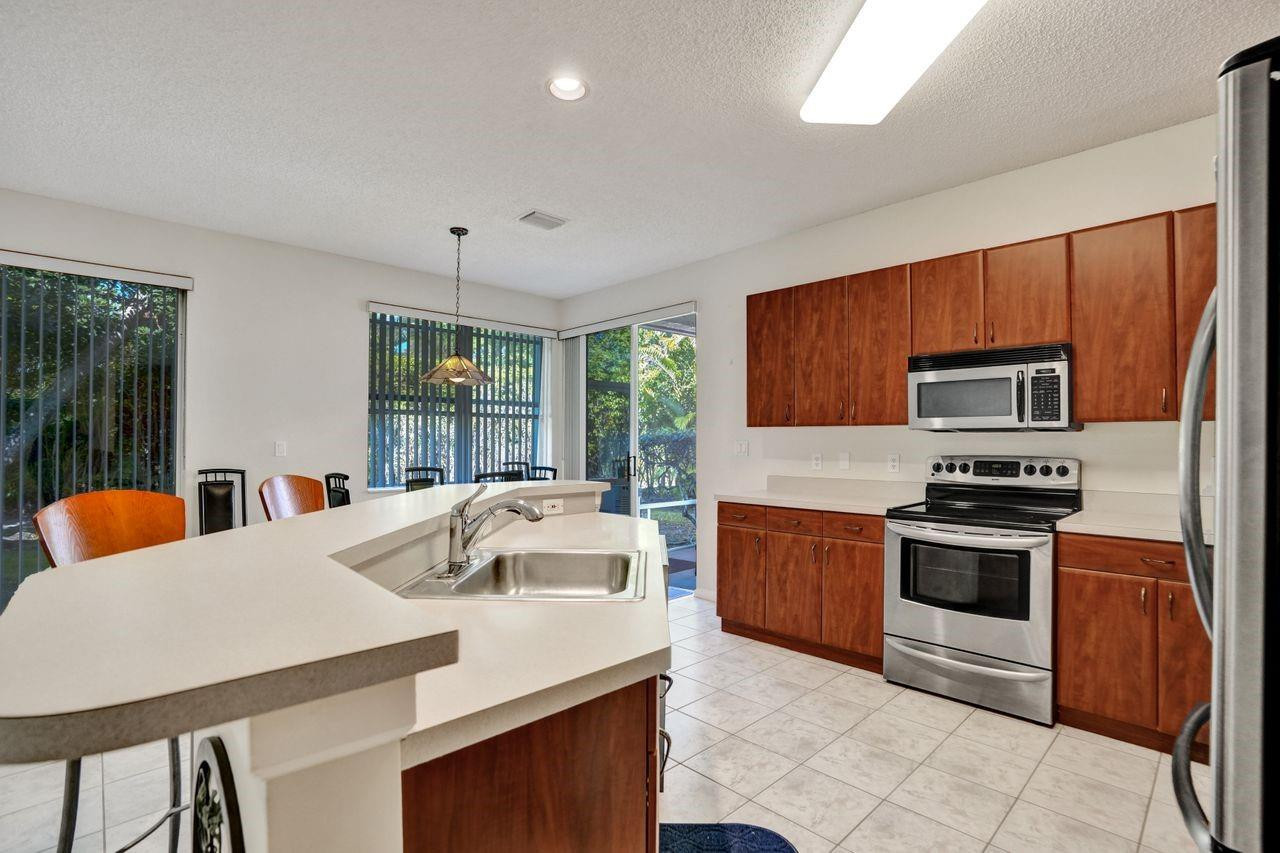 5438 NW 106th Drive