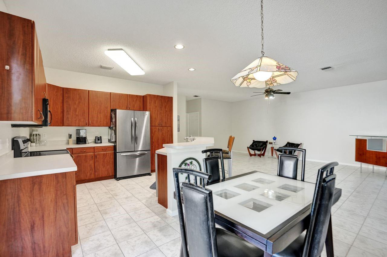5438 NW 106th Drive