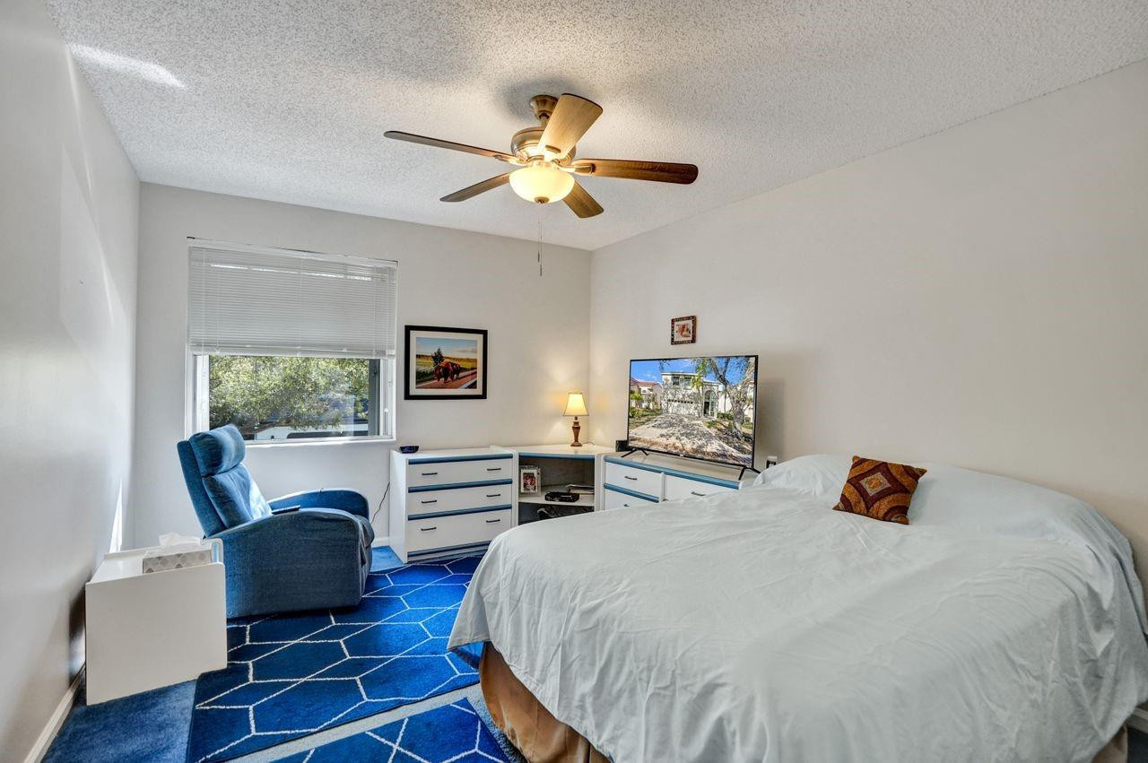 5438 NW 106th Drive