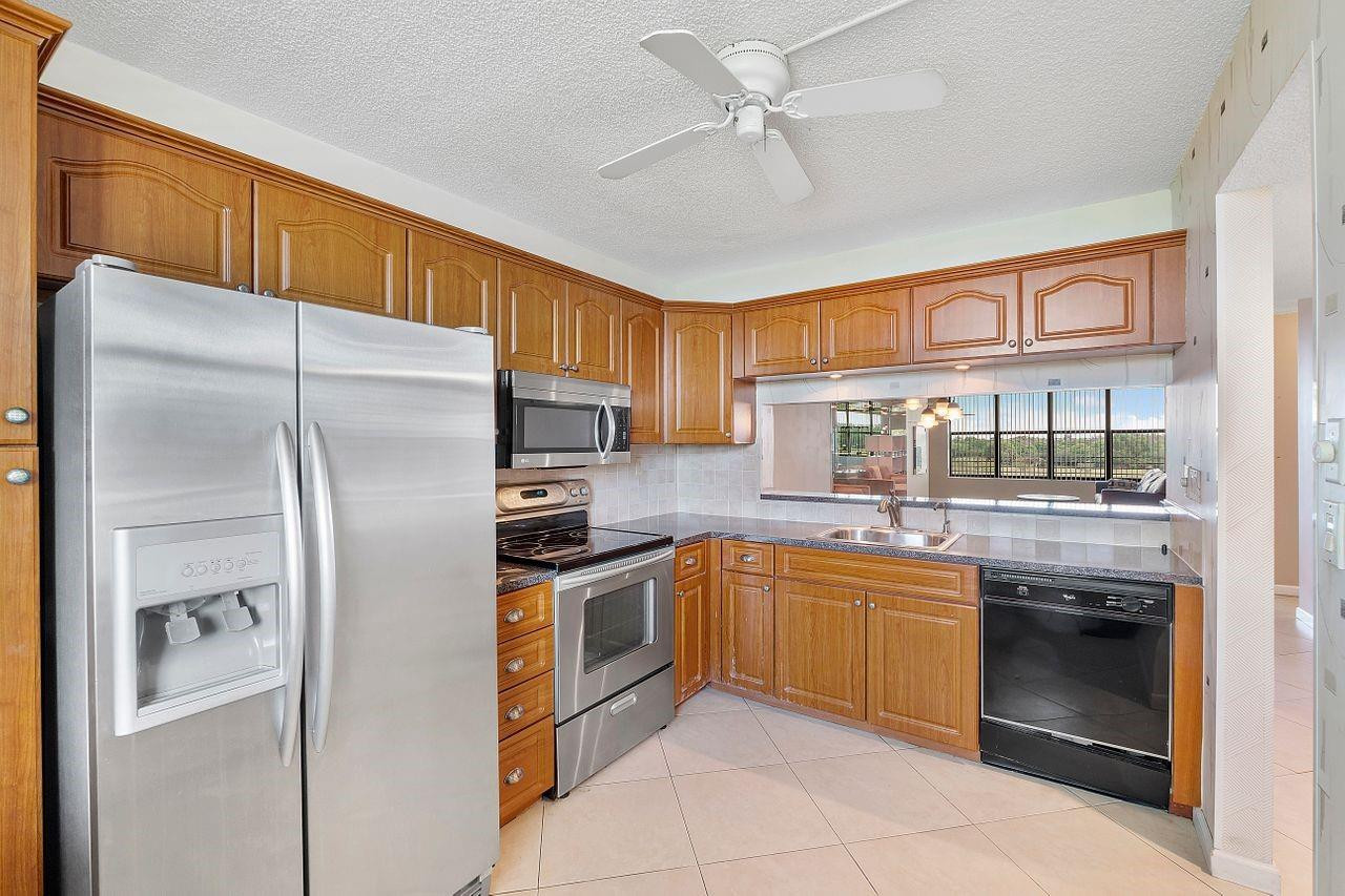 2907 Carambola Circle 506