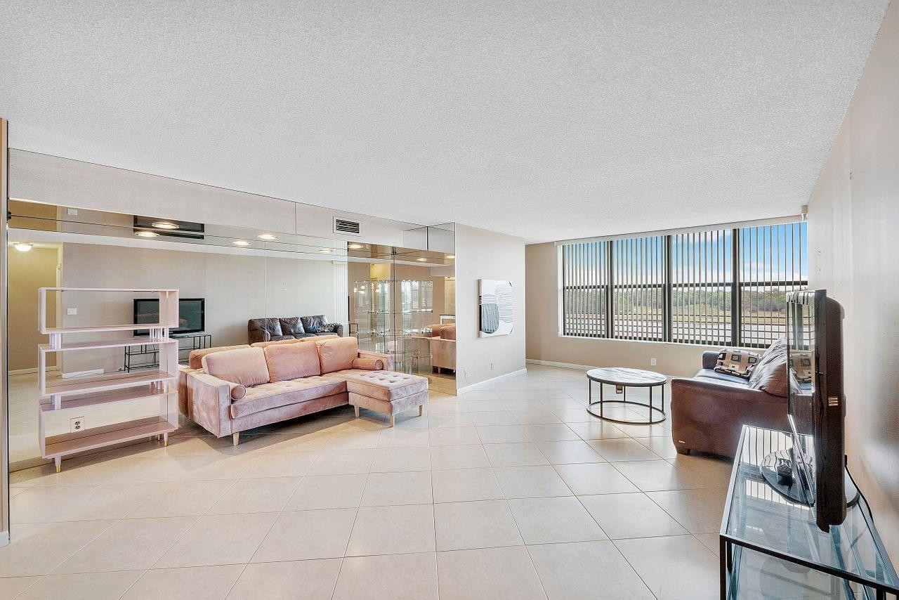 2907 Carambola Circle 506