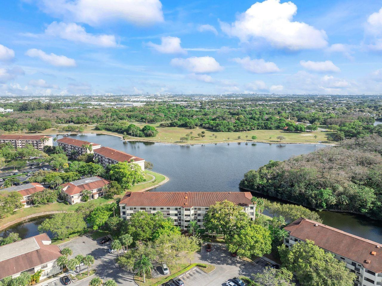 2907 Carambola Circle 506