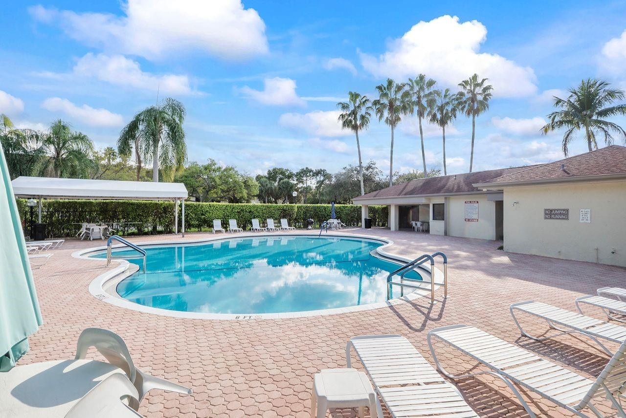 2907 Carambola Circle 506