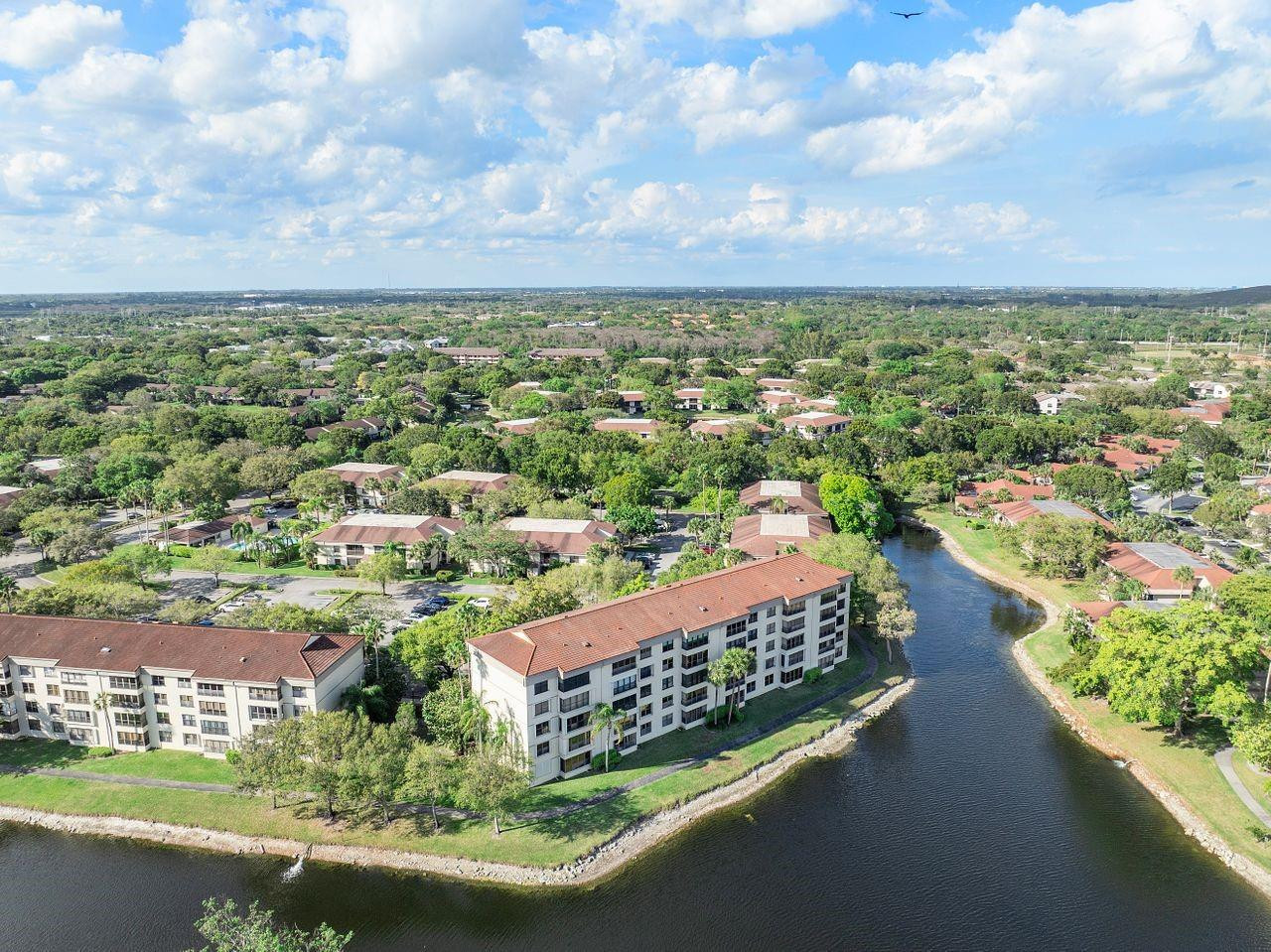 2907 Carambola Circle 506