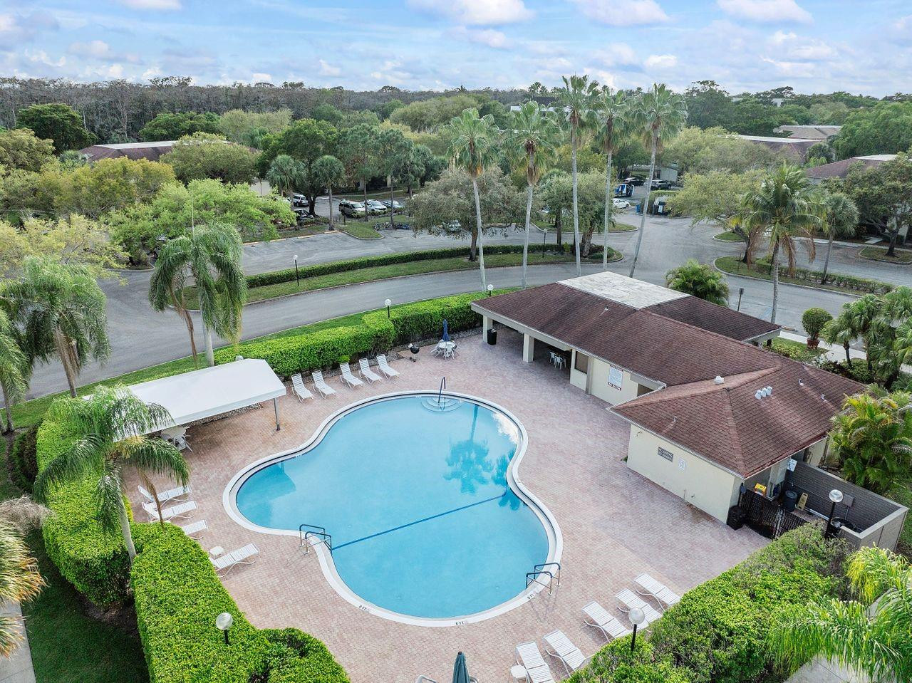 2907 Carambola Circle 506