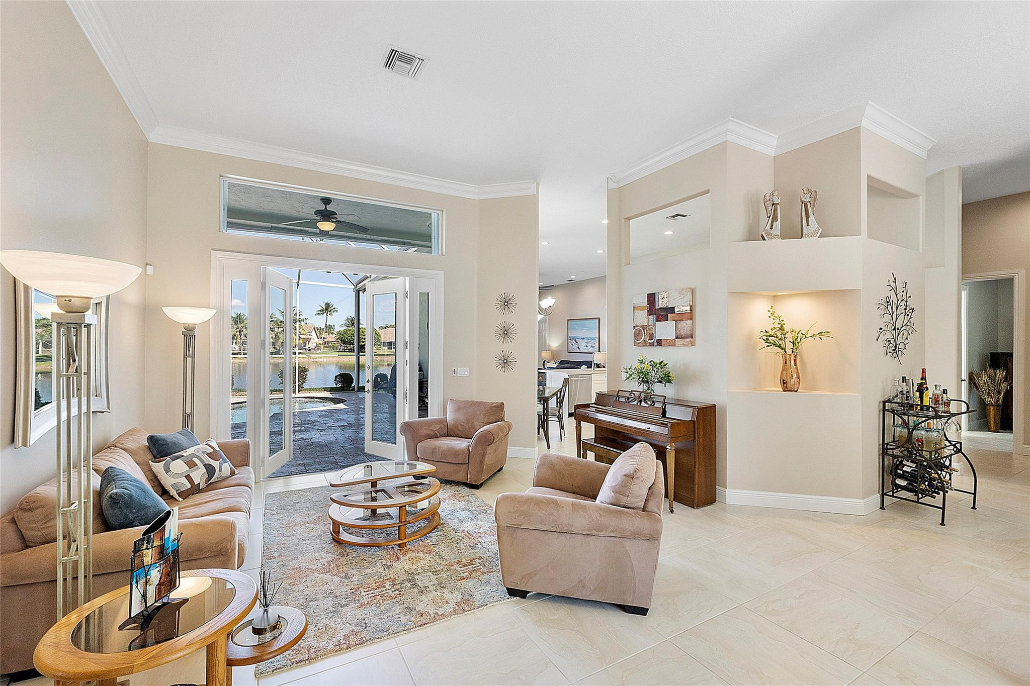 5121 Kensington Circle