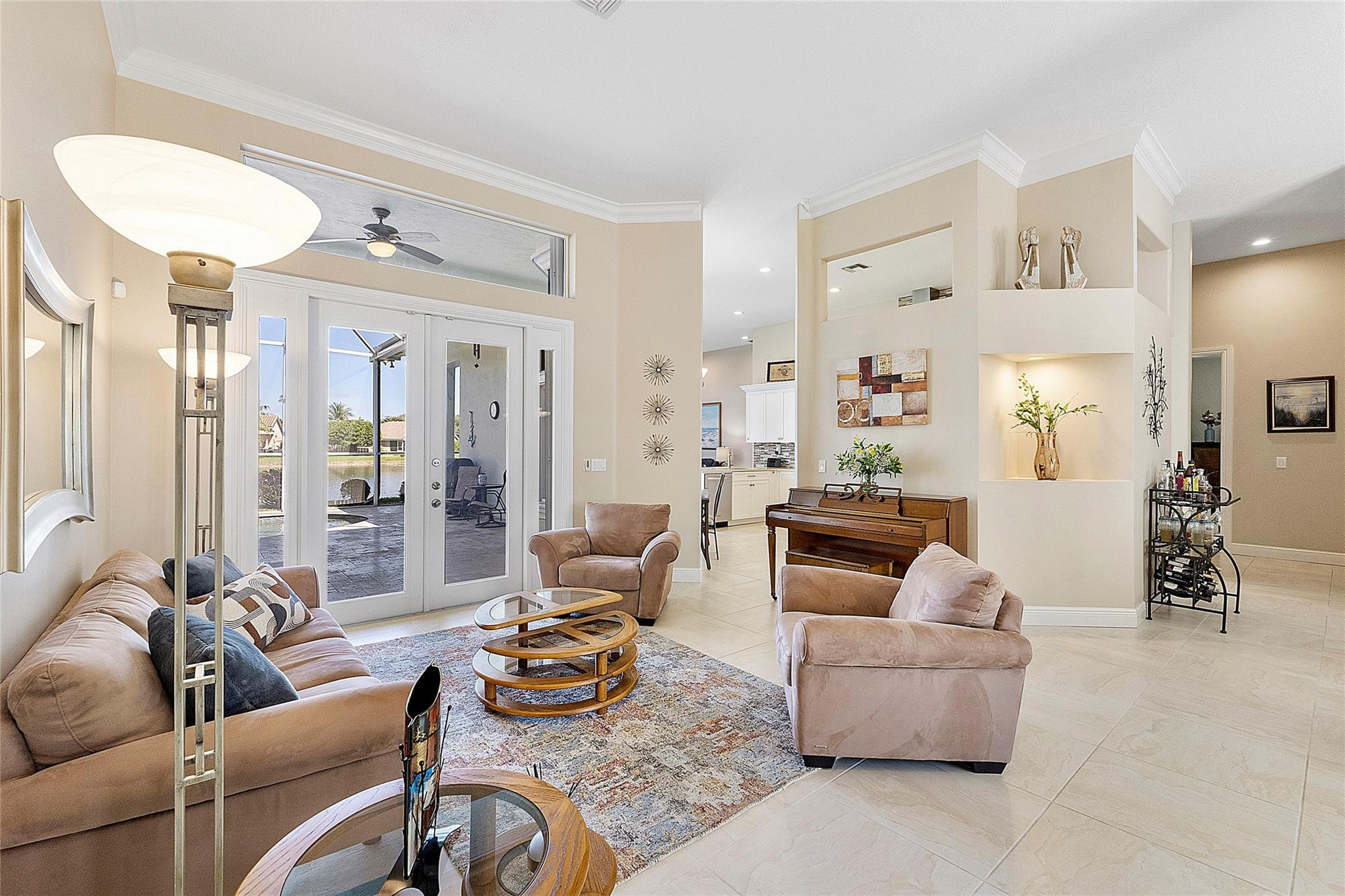 5121 Kensington Circle