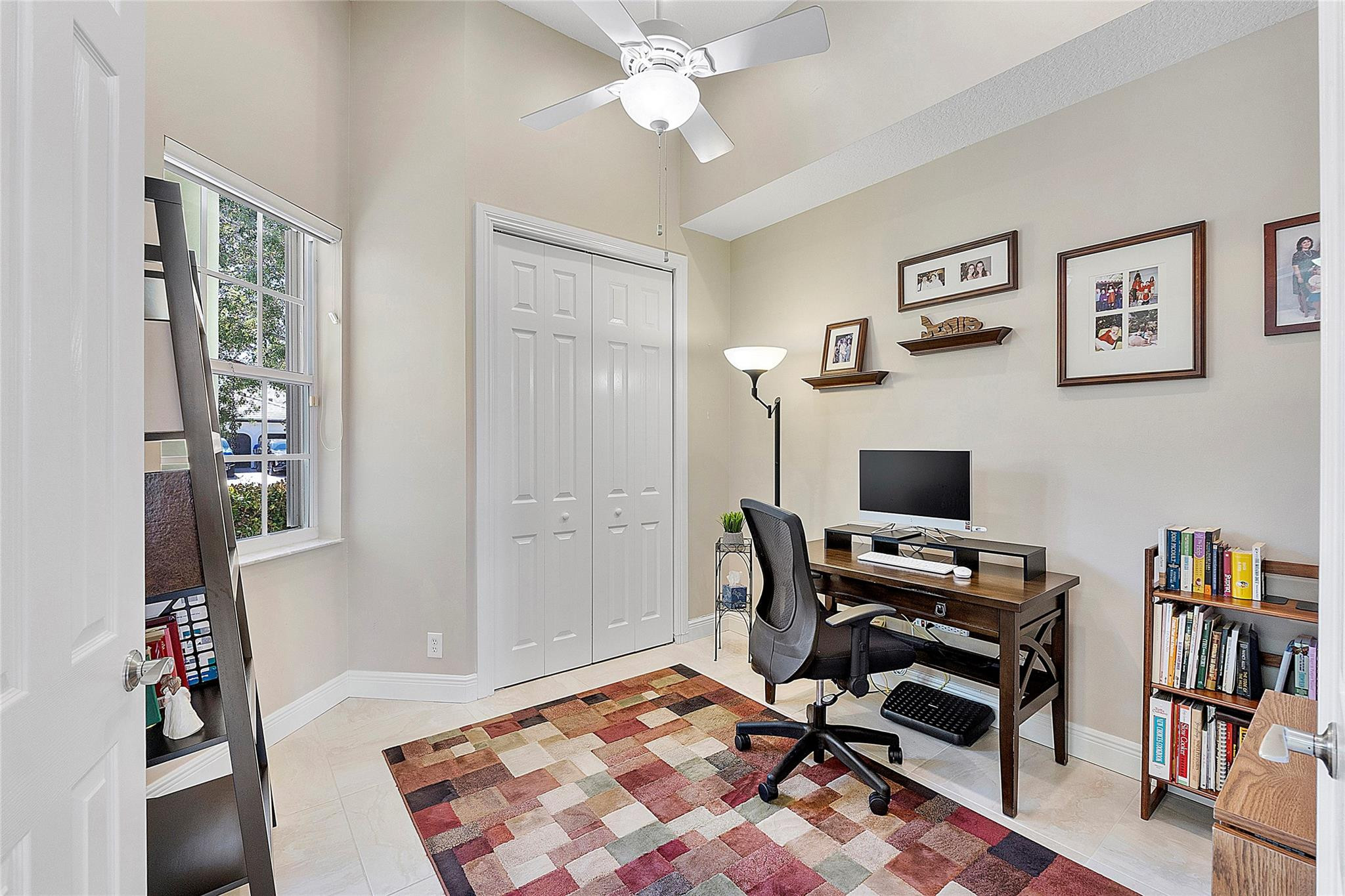 5121 Kensington Circle