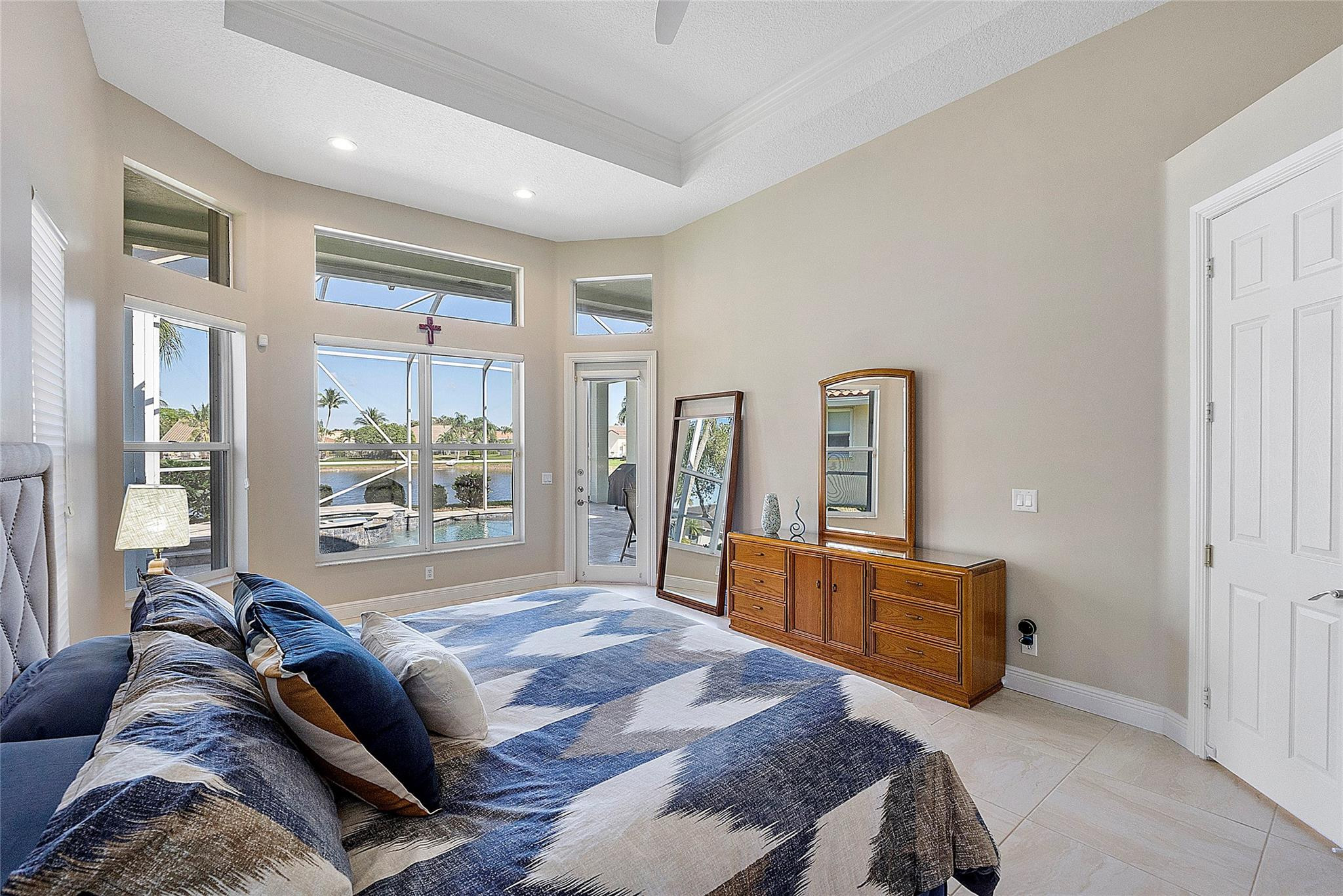 5121 Kensington Circle