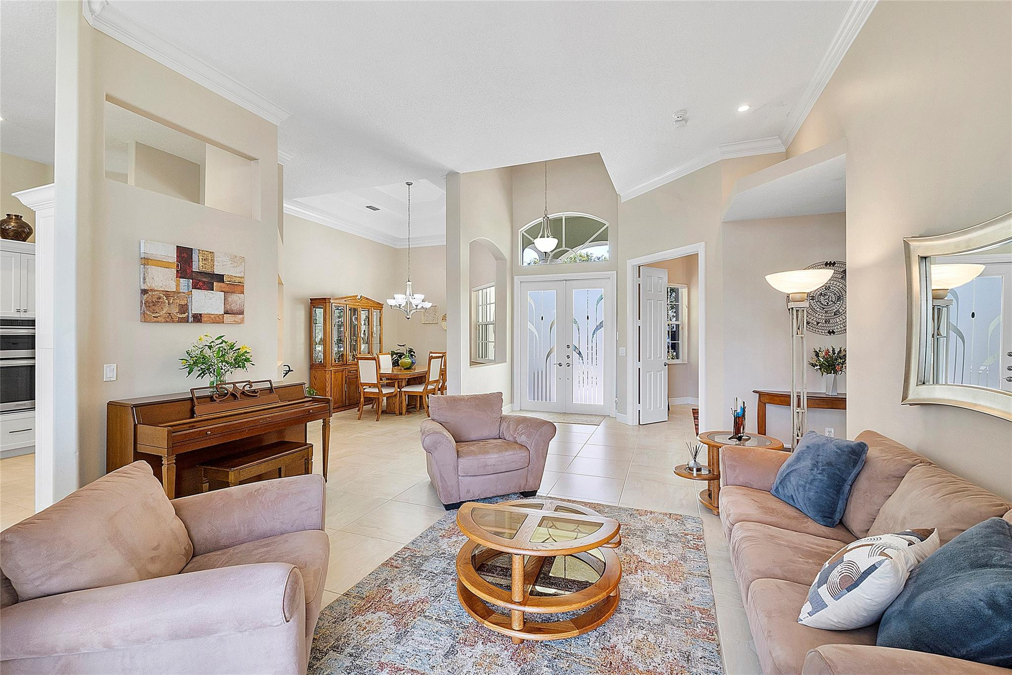 5121 Kensington Circle