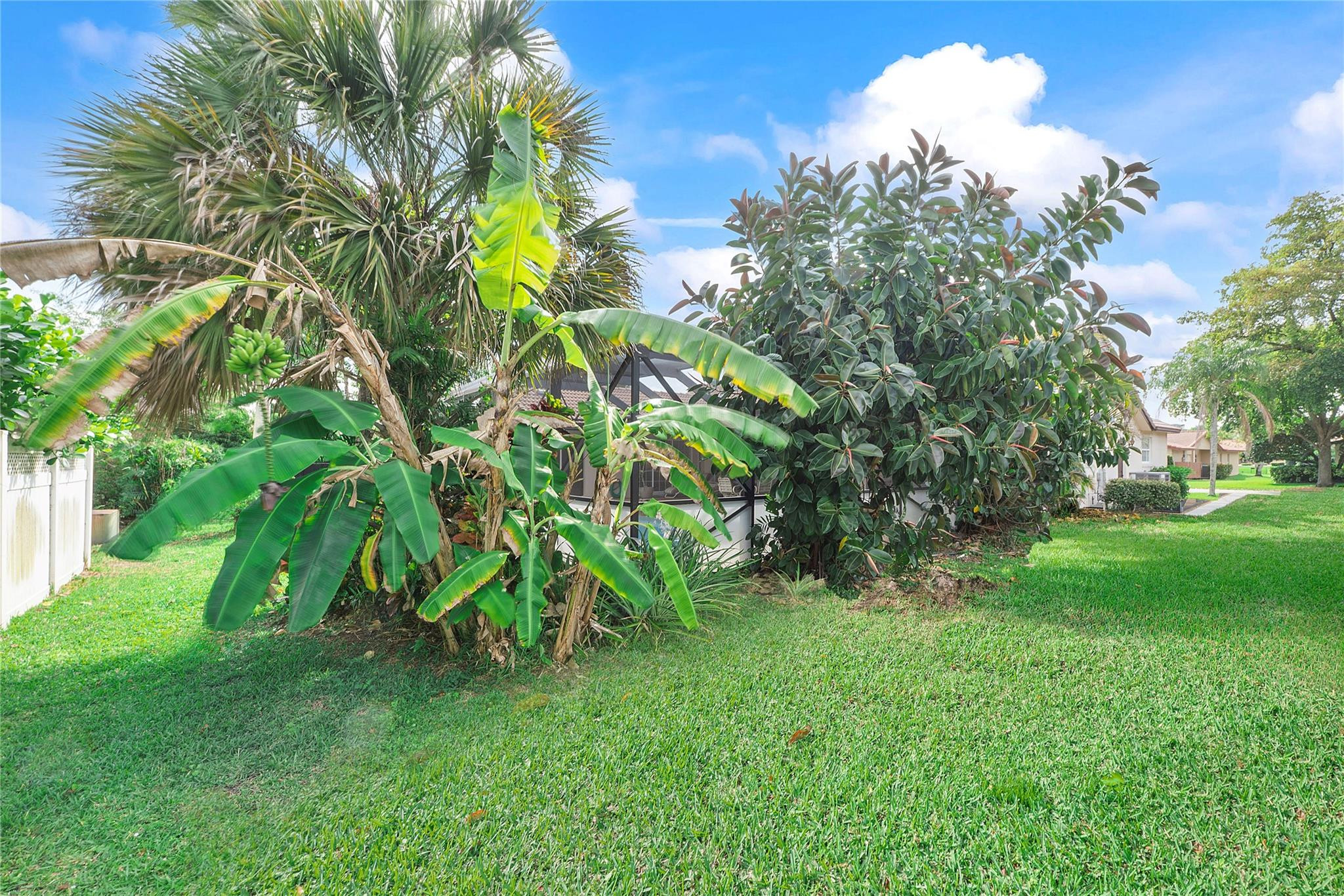 9977 NW 16th Street