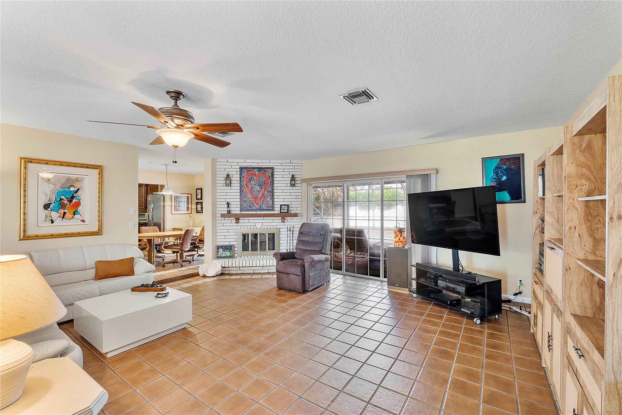 9977 NW 16th Street