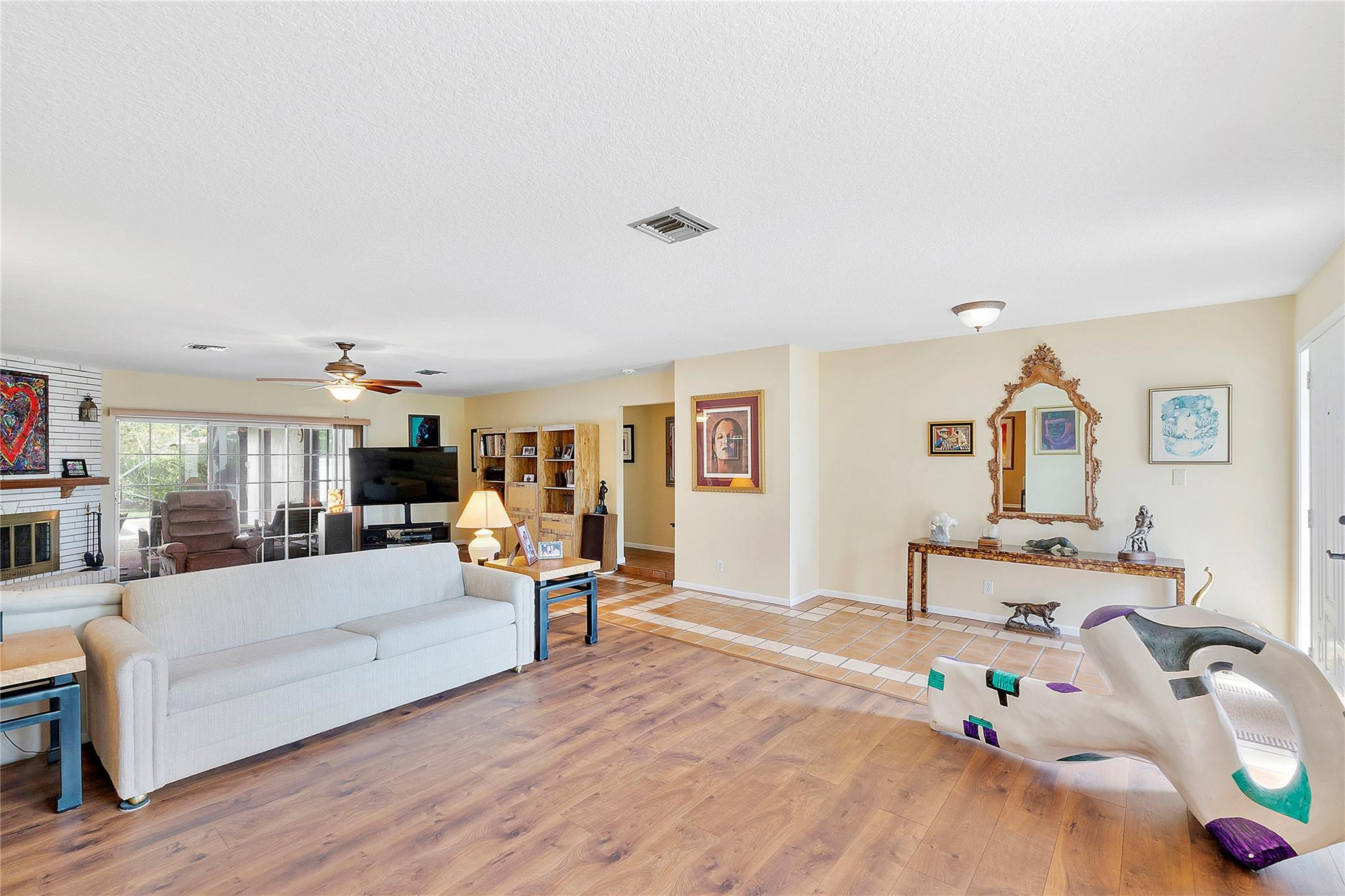 9977 NW 16th Street