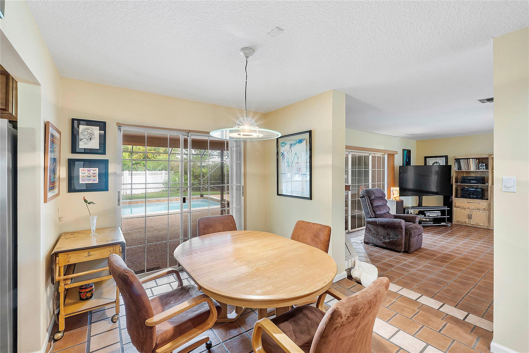 9977 NW 16th Street