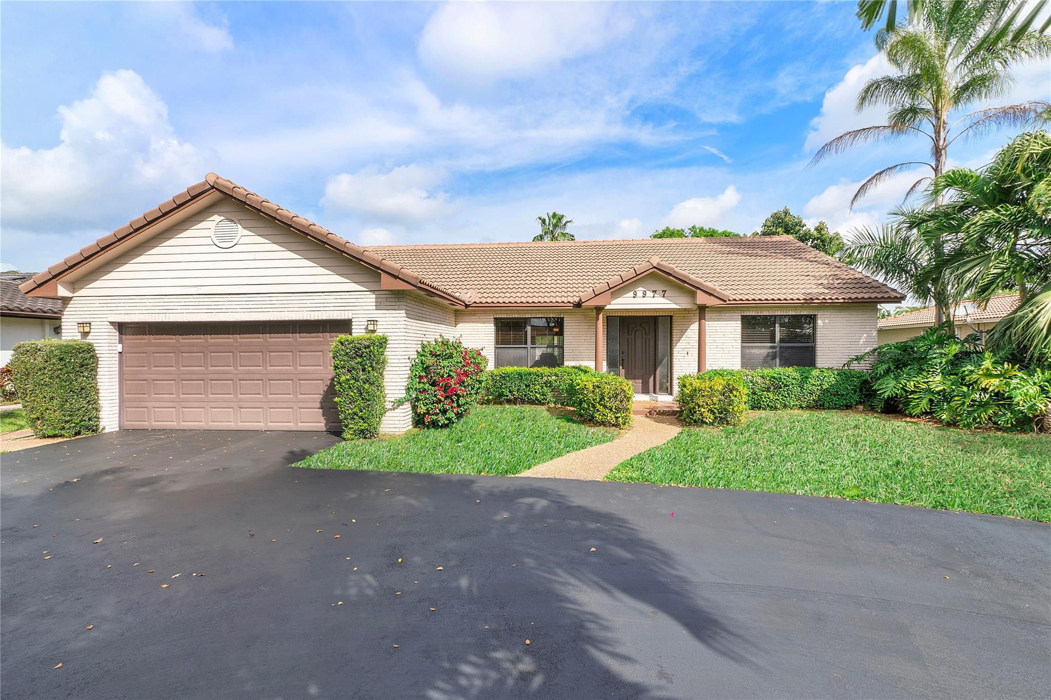9977 NW 16th Street