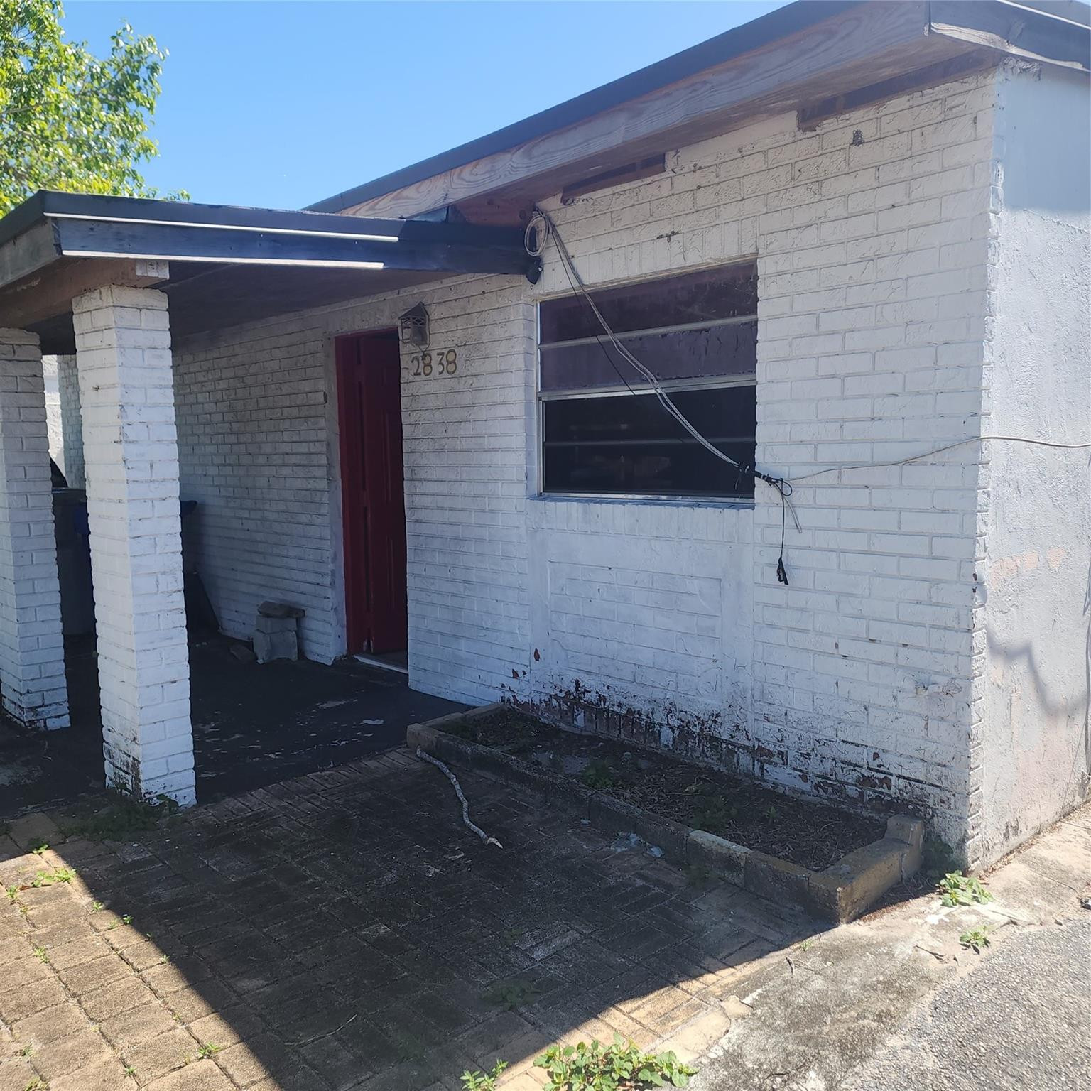 2838 NW 4th Street
