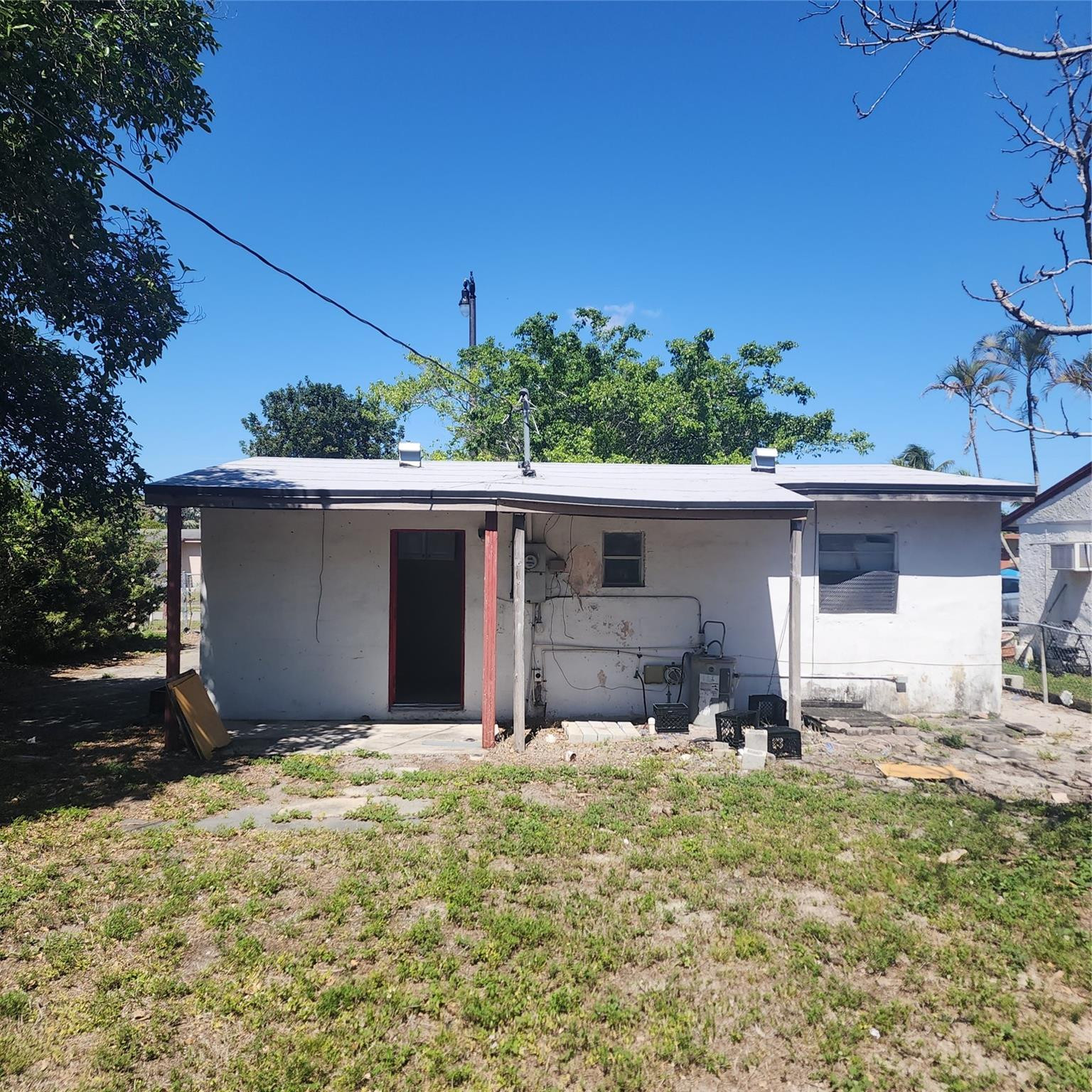 2838 NW 4th Street