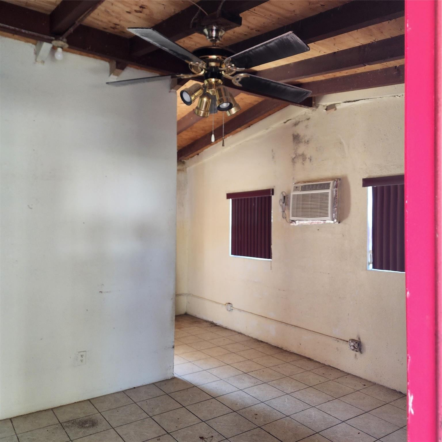 2838 NW 4th Street