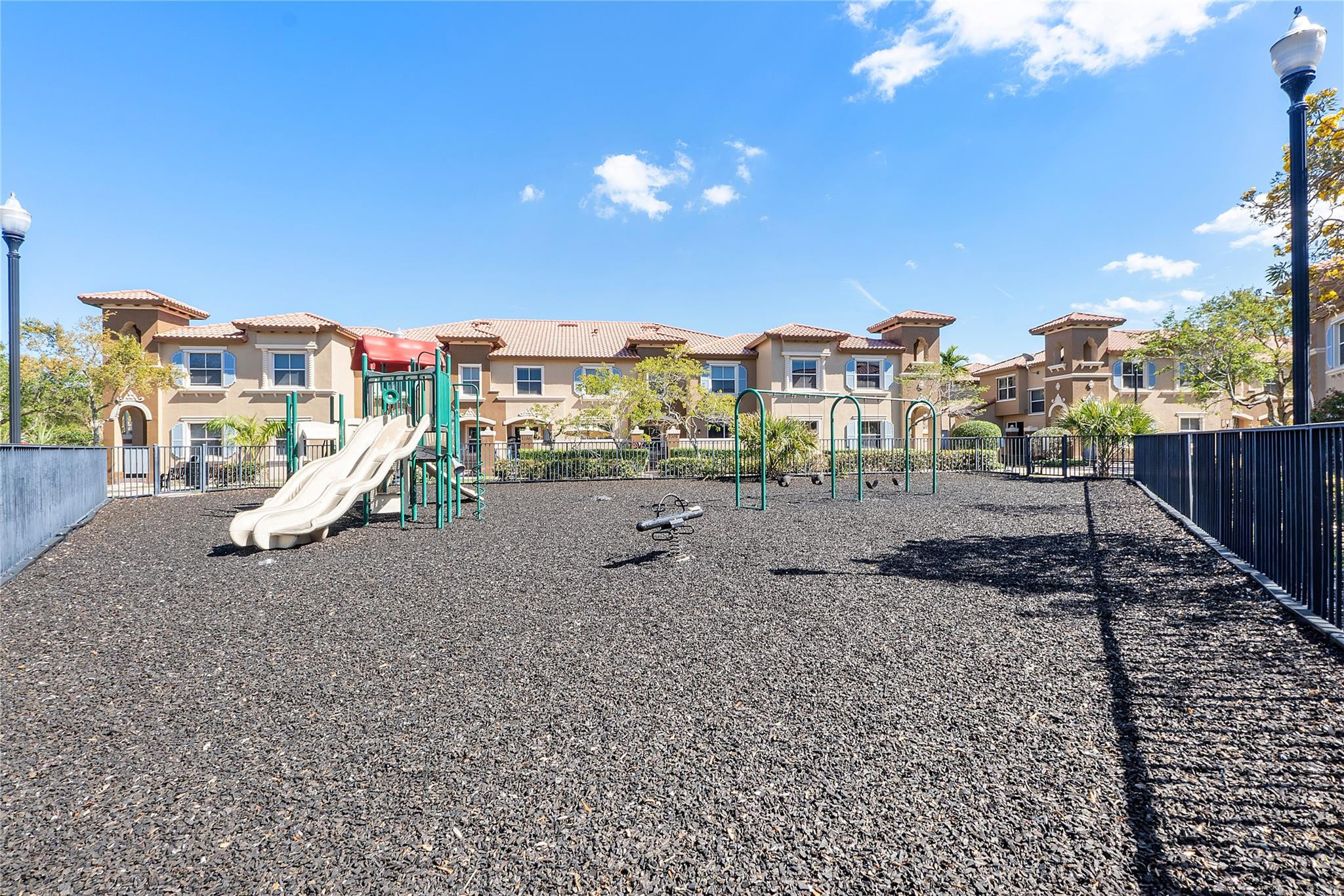 2915 Hope Valley Street 607