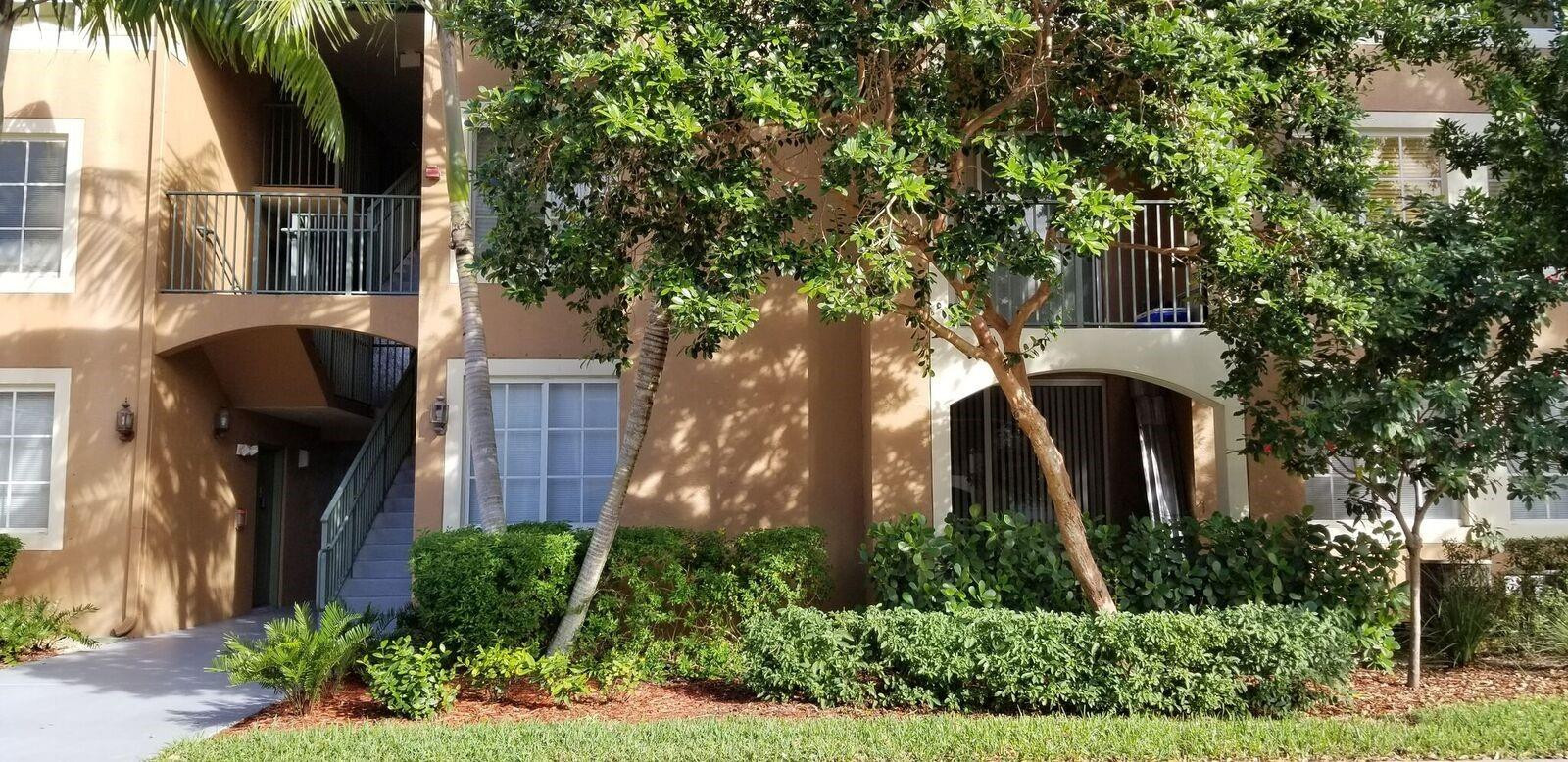 4824 N State Road 7 9-103