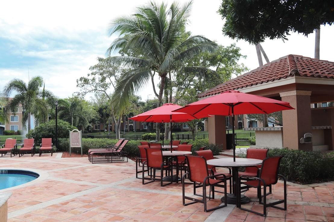4824 N State Road 7 9-103