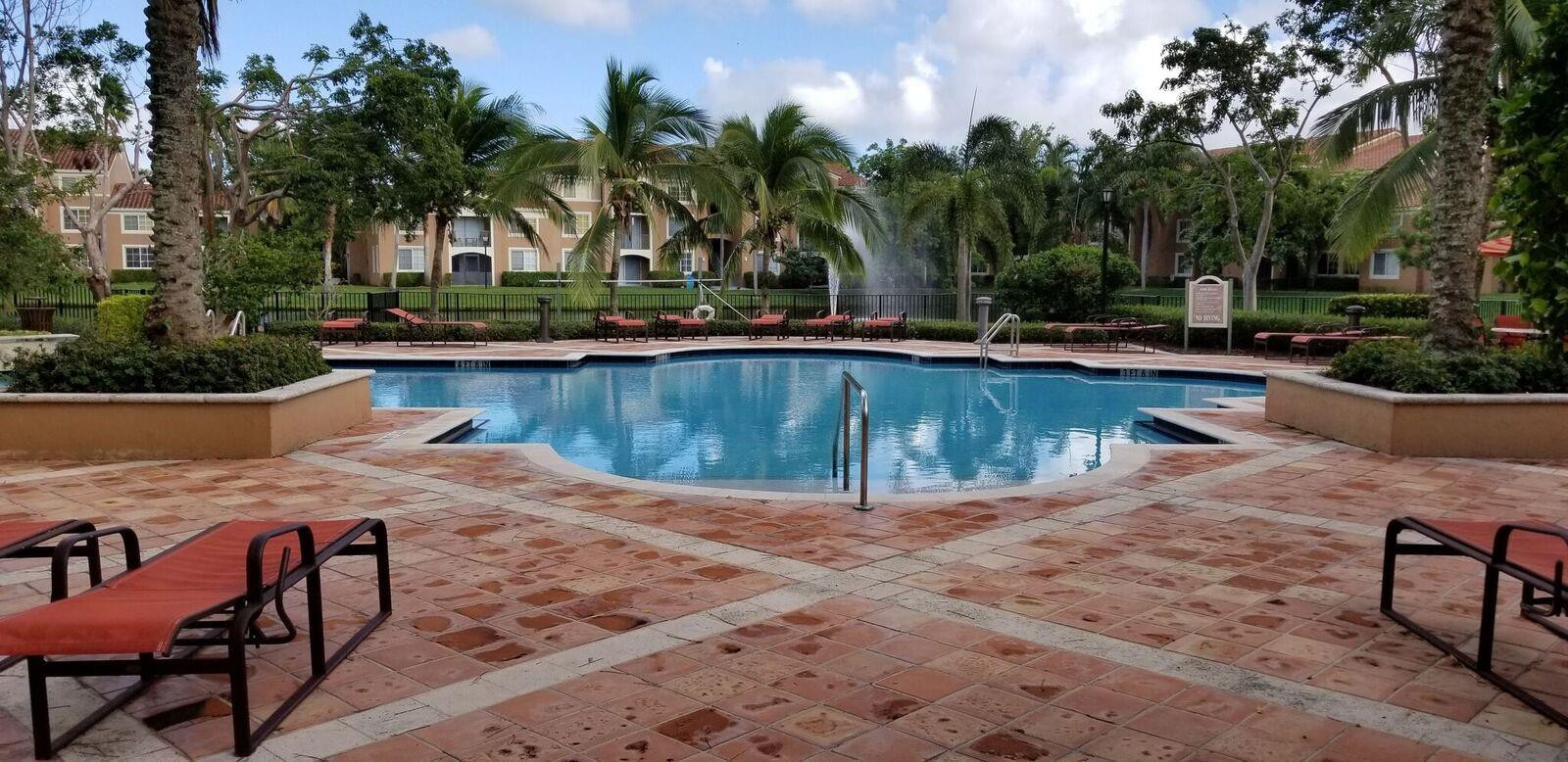 4824 N State Road 7 9-103