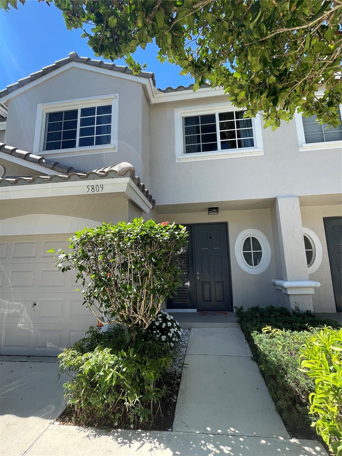 5809 NW 48th Avenue