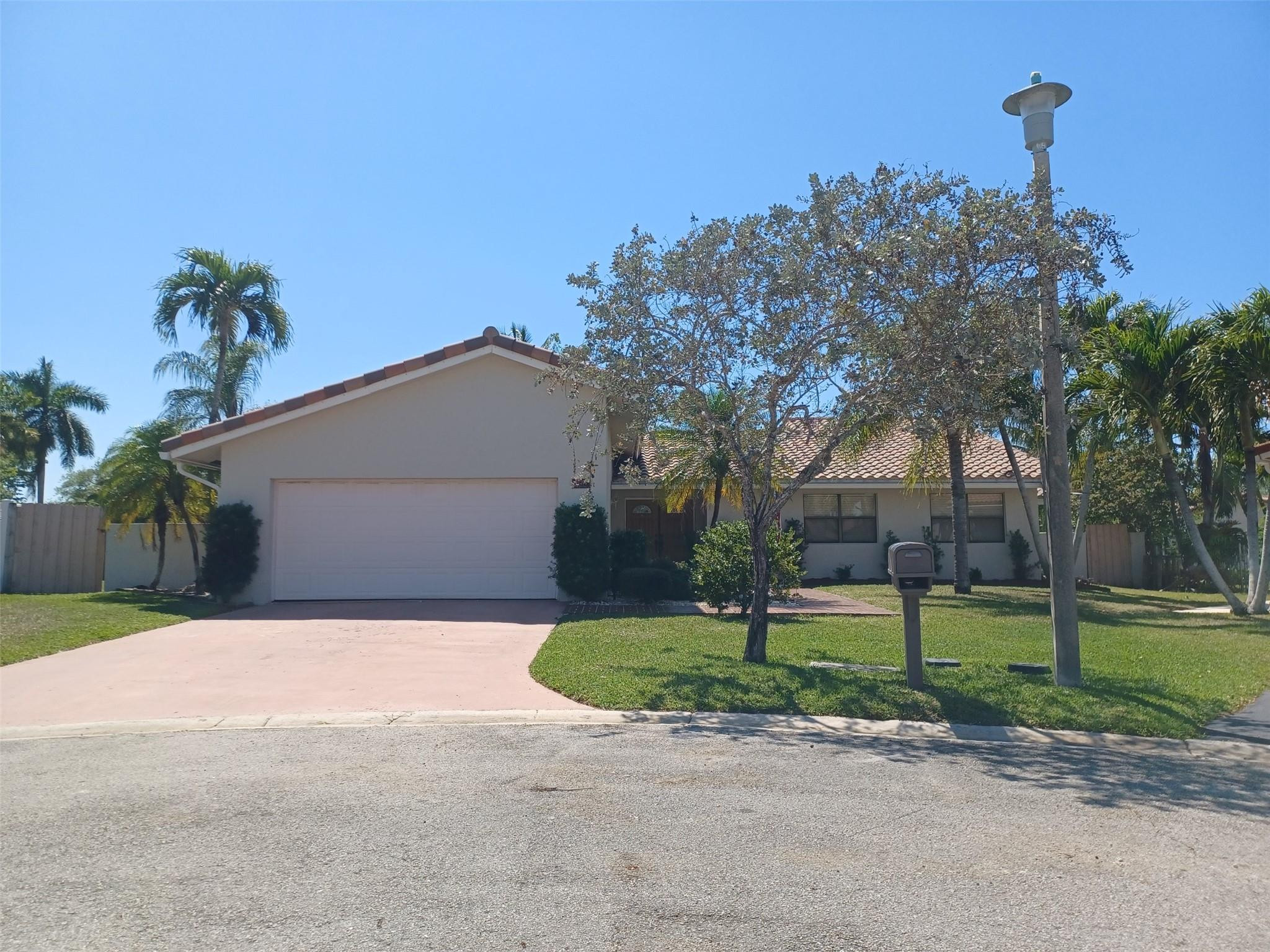 12202 NW 25th Court