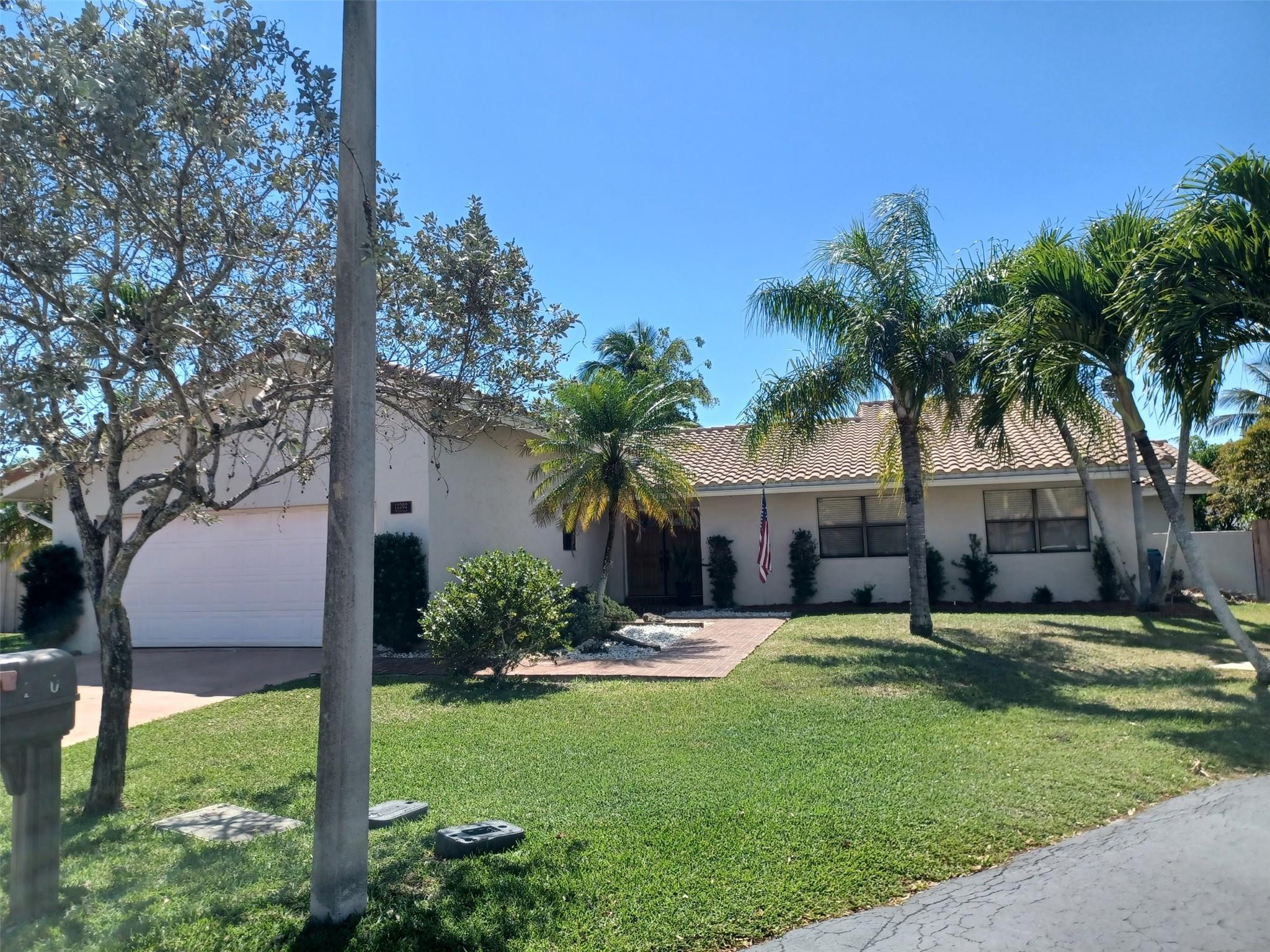 12202 NW 25th Court