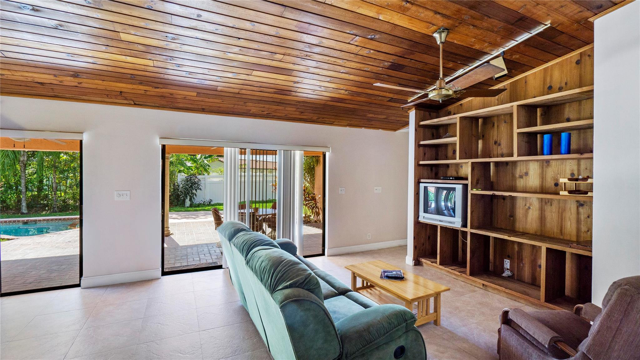 12202 NW 25th Court